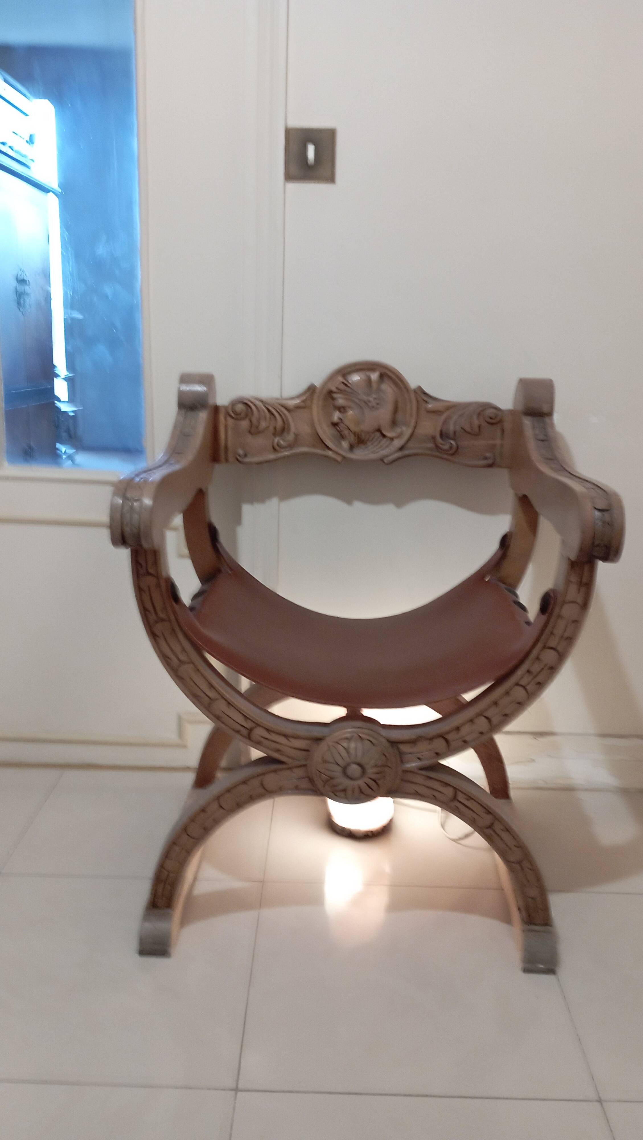 Venetian throne