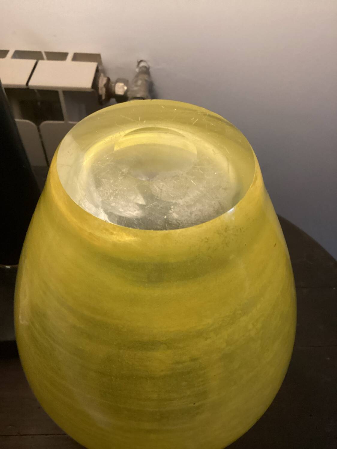 Vase en verre soufflé vintage