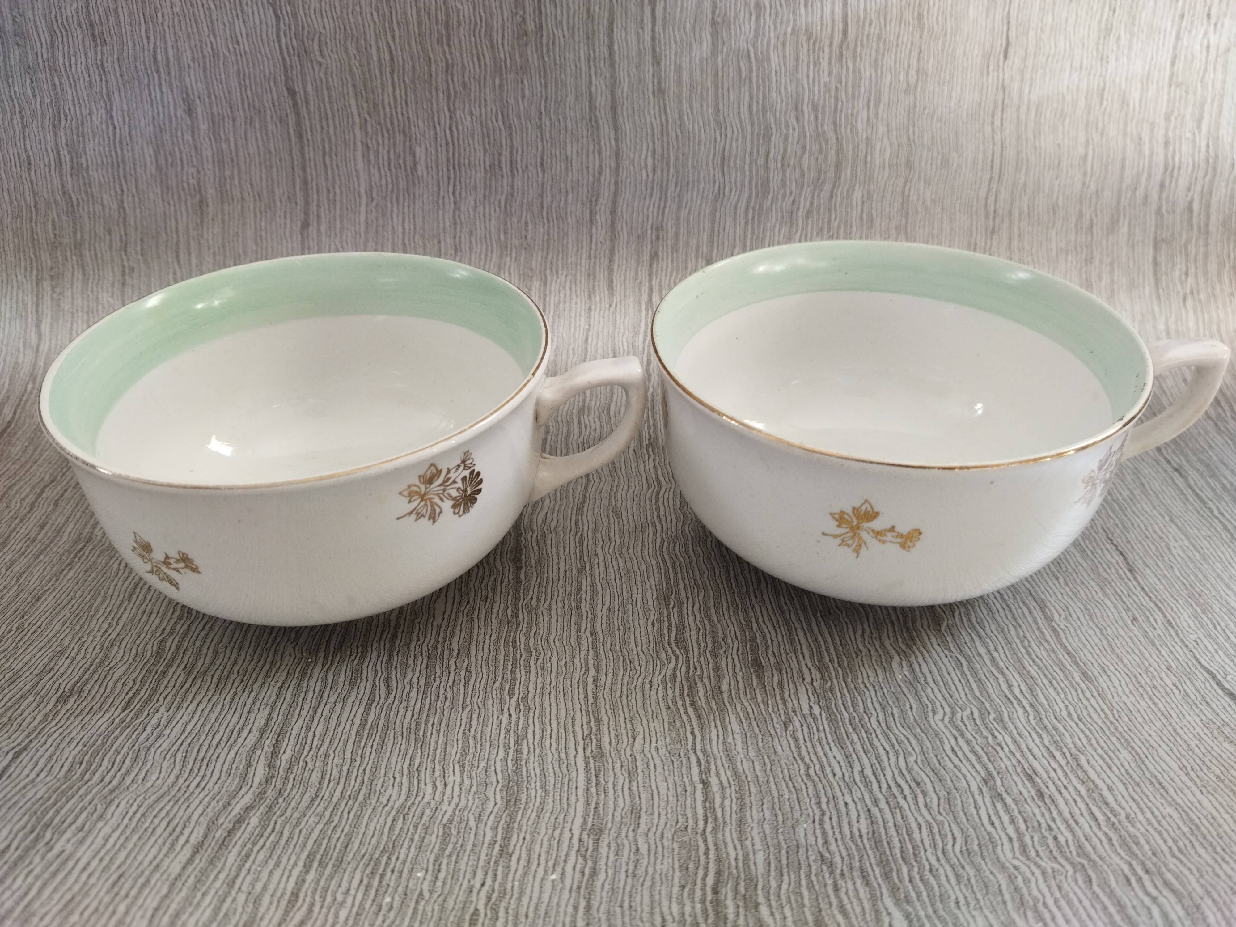 Two lunch cups made of opaque porcelain SA