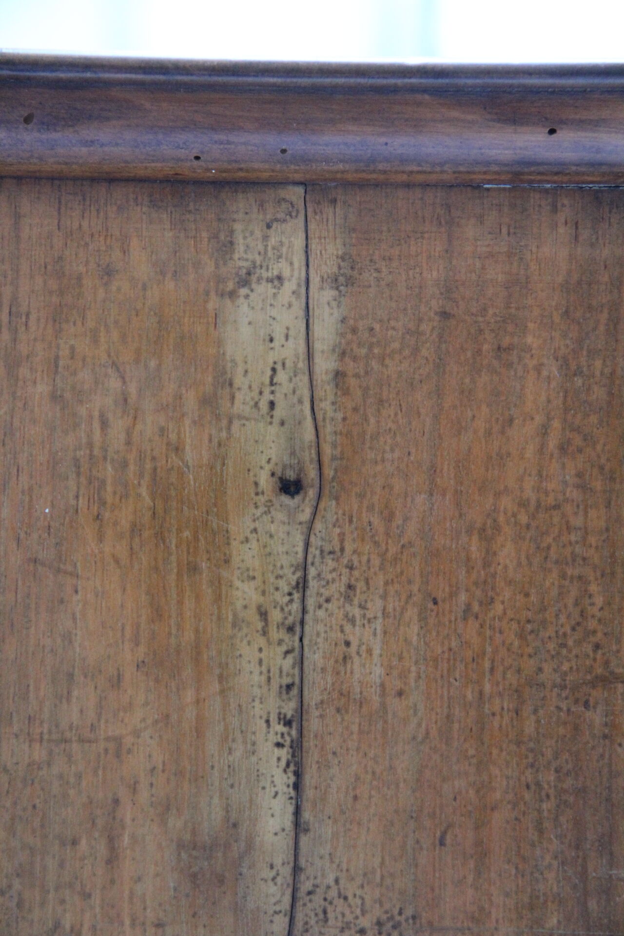 Louis Philippe's dresser in walnut magnifying glass XIX