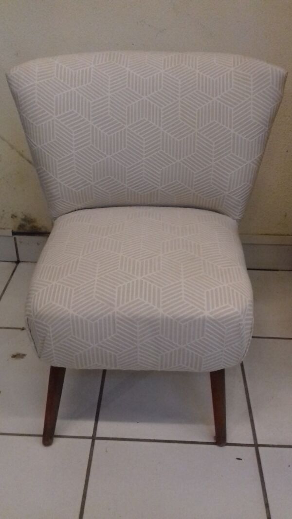 Fauteuil style fivty pieds compas