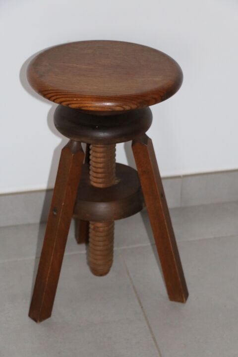 Tripod wood screw stool 1950