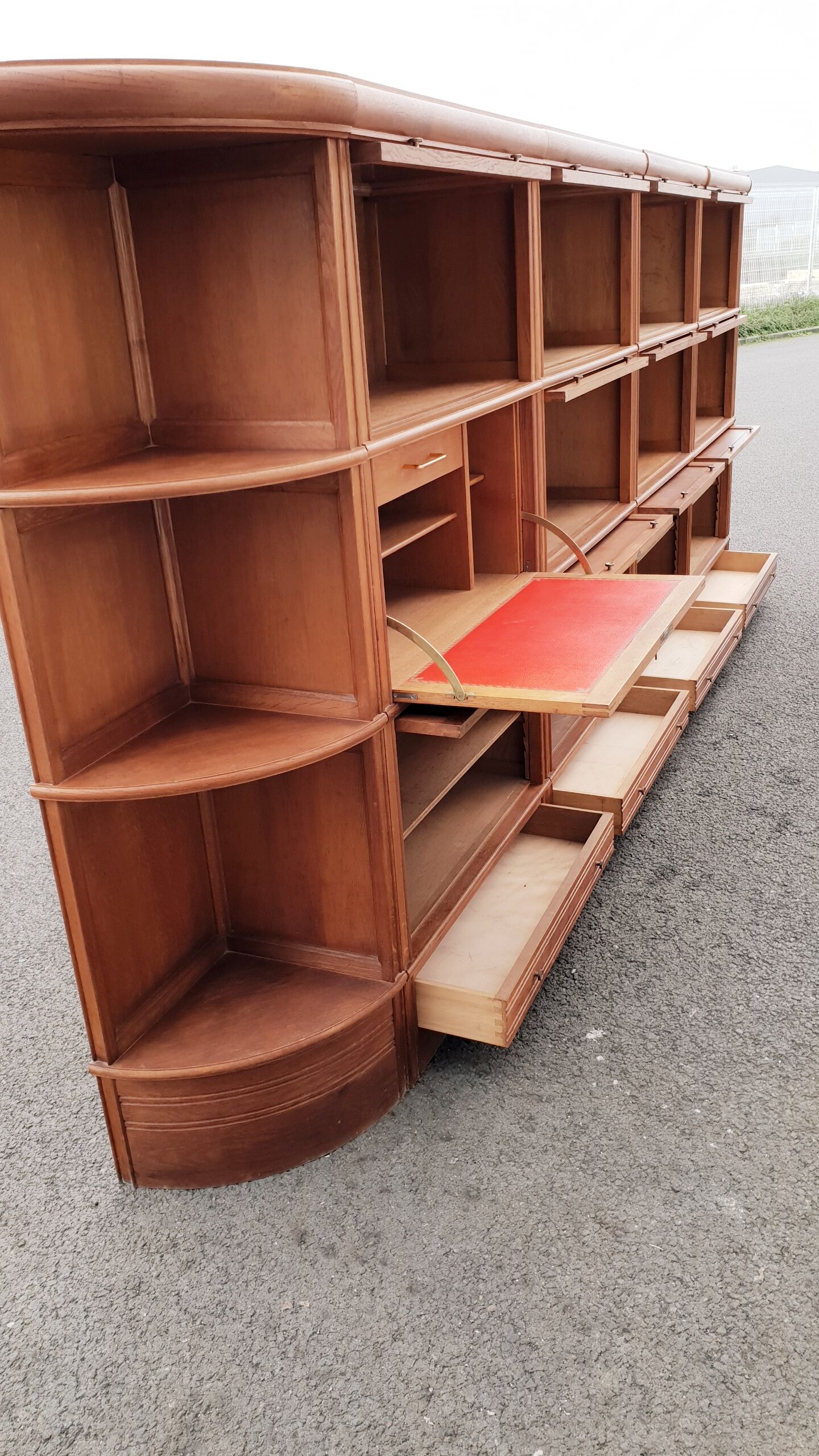 Vintage notary library