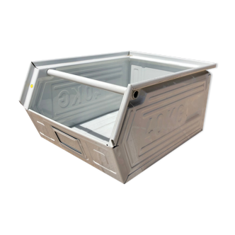 Industrial claw tray