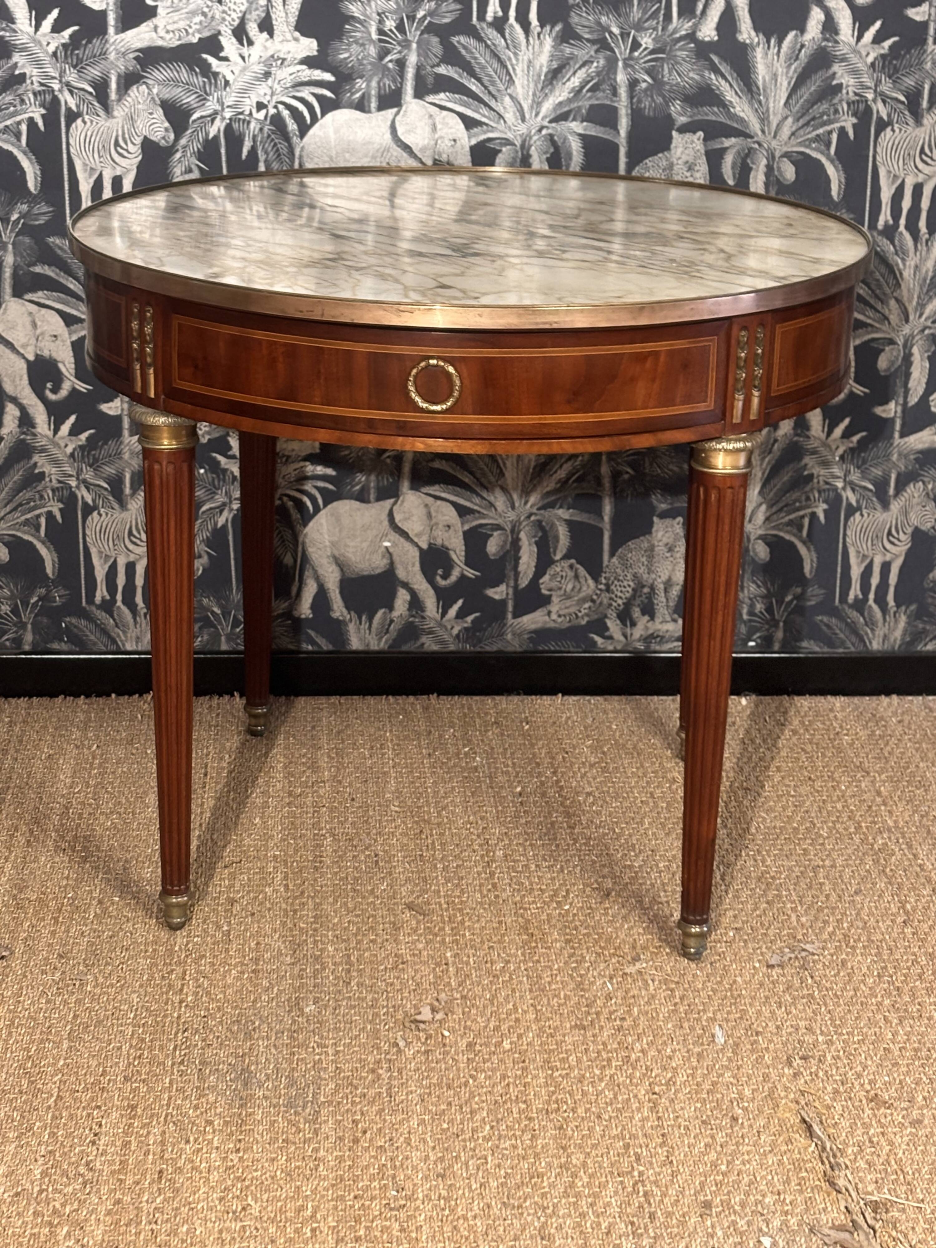 Table de milieu style Louis XVI fin XIX eme