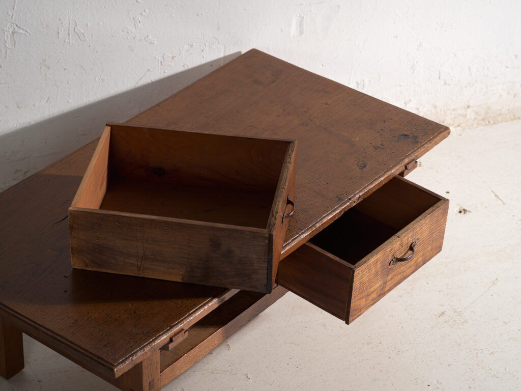 Antique Japanese wooden coffee table – Japan, circa 1920
