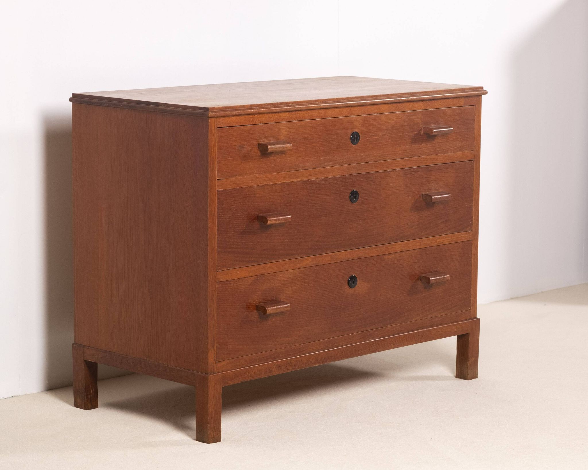 Commode Funkis des années 1930 en chêne, Suède