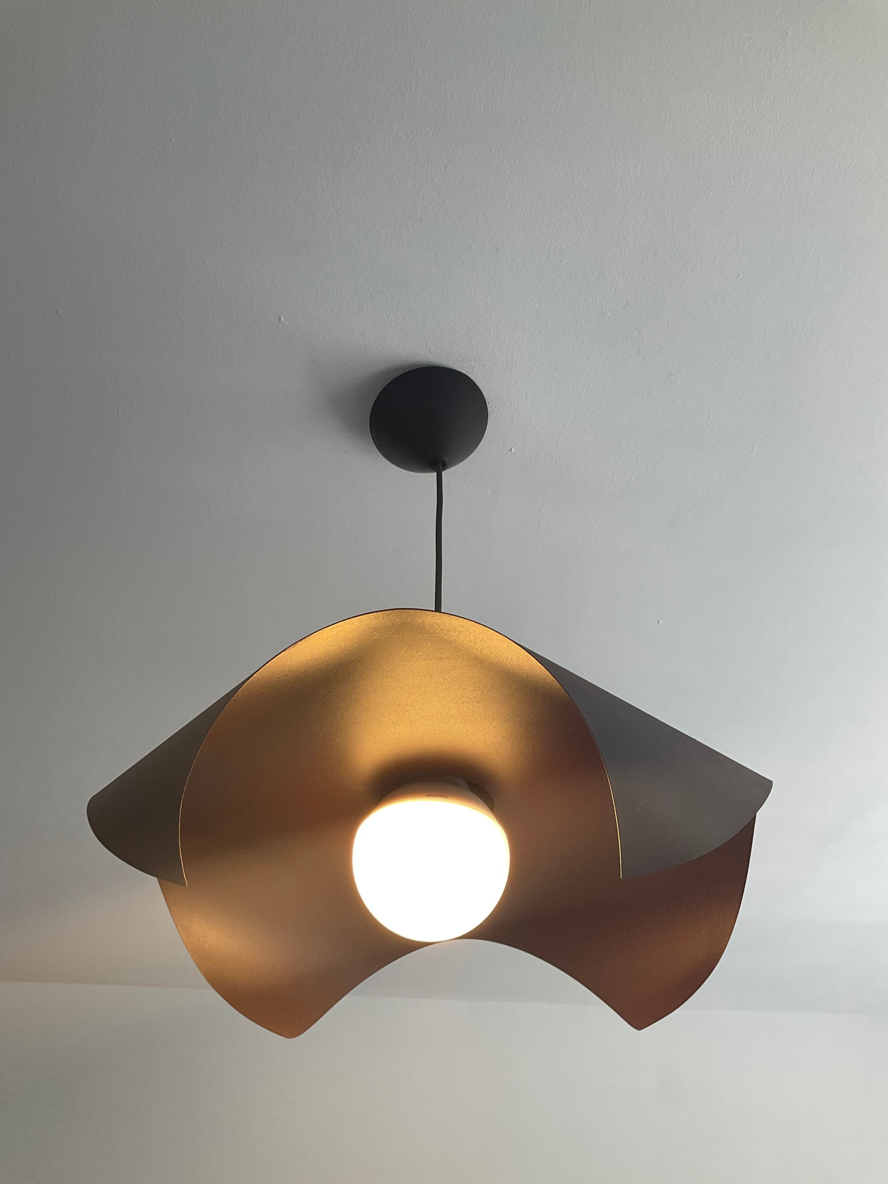 Folded metal design pendant lamp