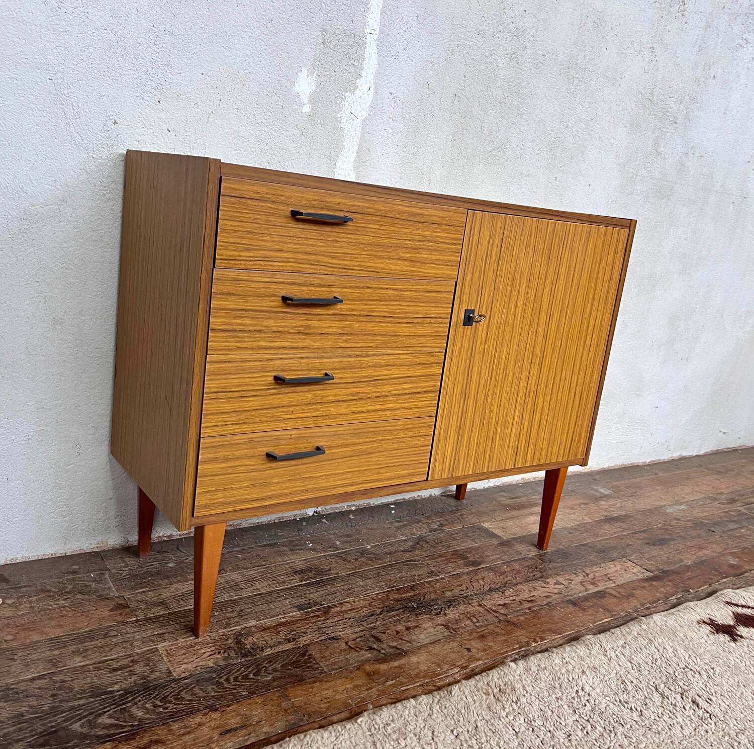 Enfilade buffet vintage Mobel en bois et formica - 1960