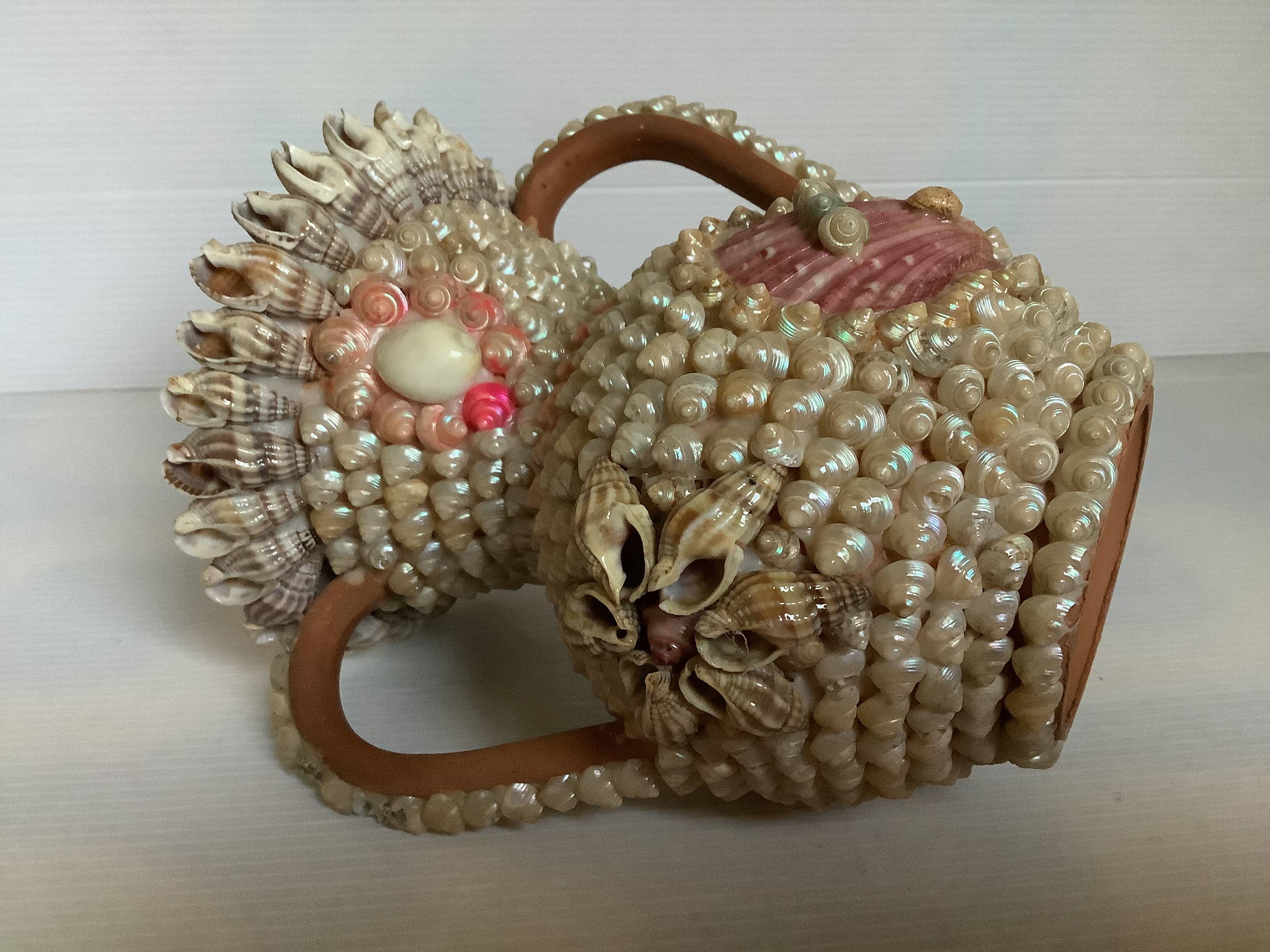 Shell vase folk art