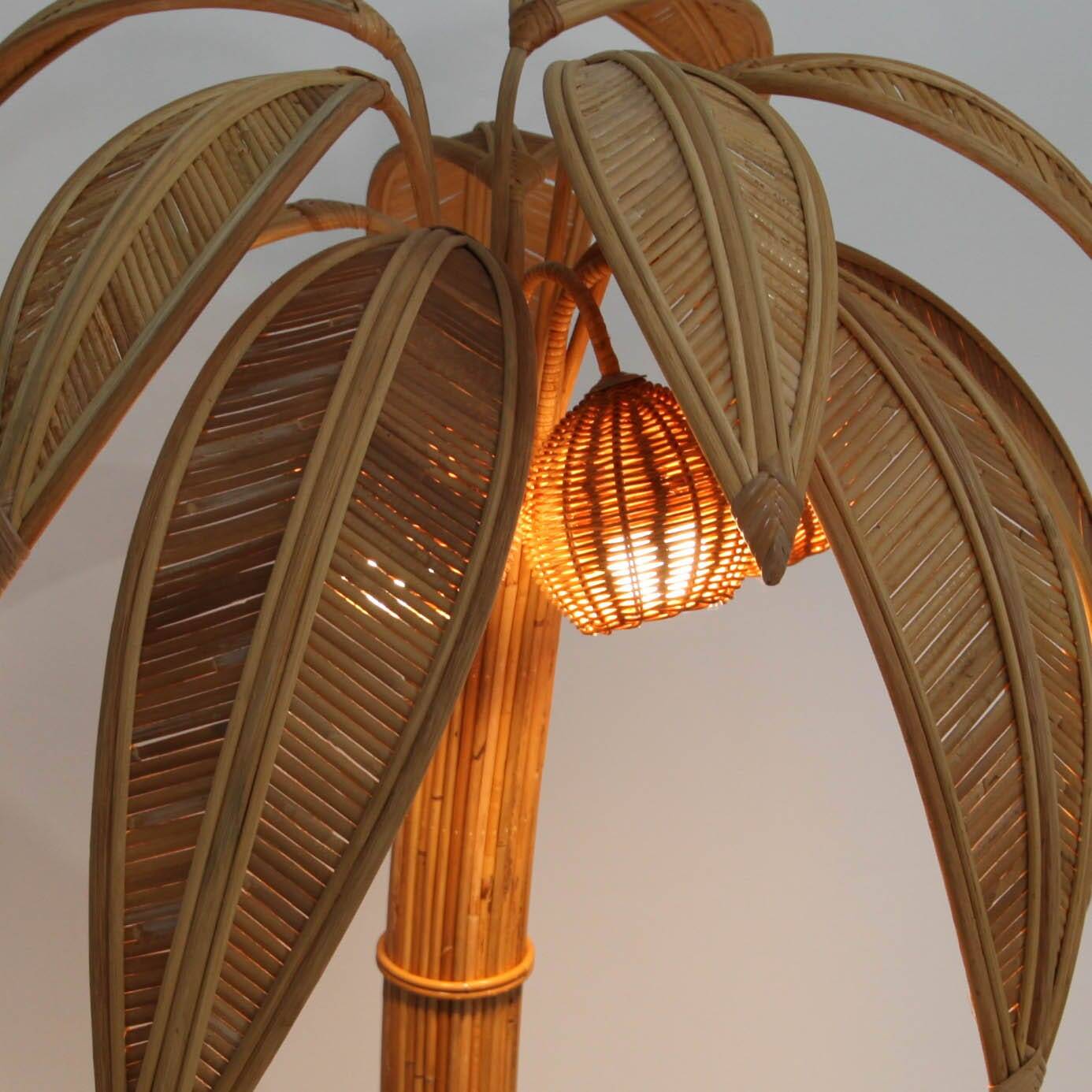 "Palm/coconut tree" floor lamp in rattan