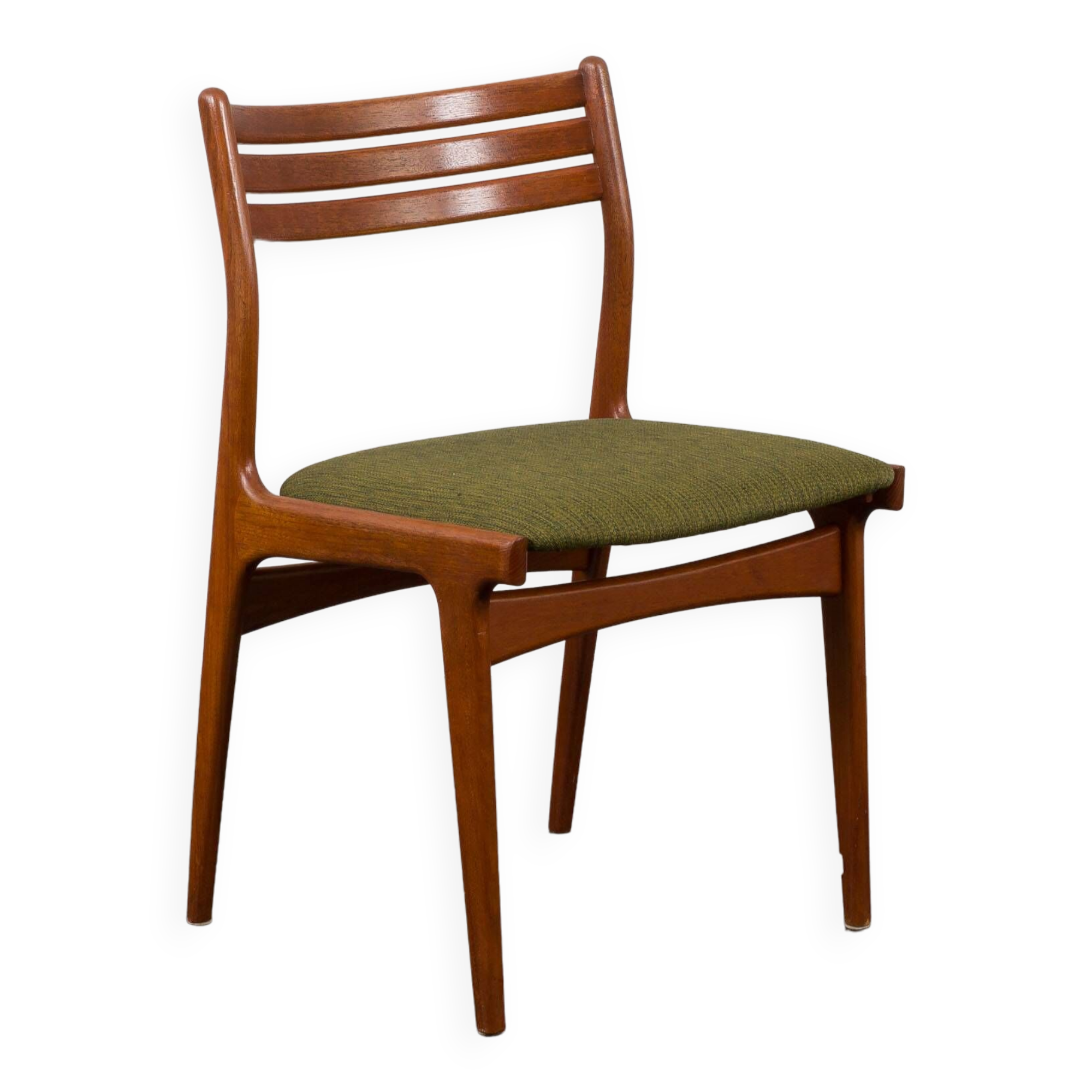 Johannes Andersen teak chair model U20 for Uldum, Denmark 1960s