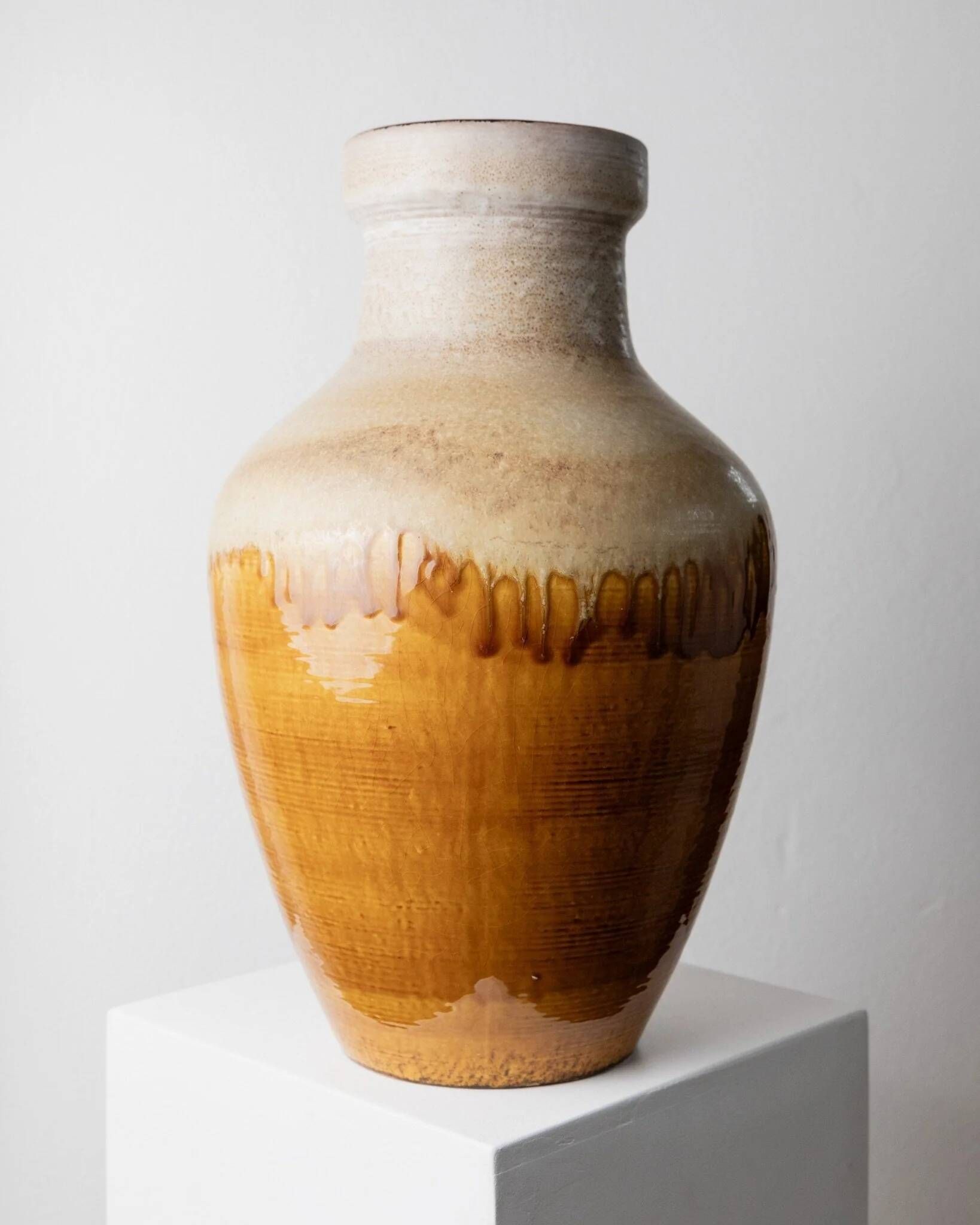 XXL Scheurich ceramic vase with beige-brown gradient glaze, jug with handle, 1970s Germany, vintage country-house decor