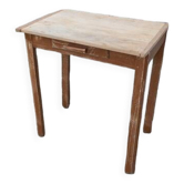 Petite table de ferme