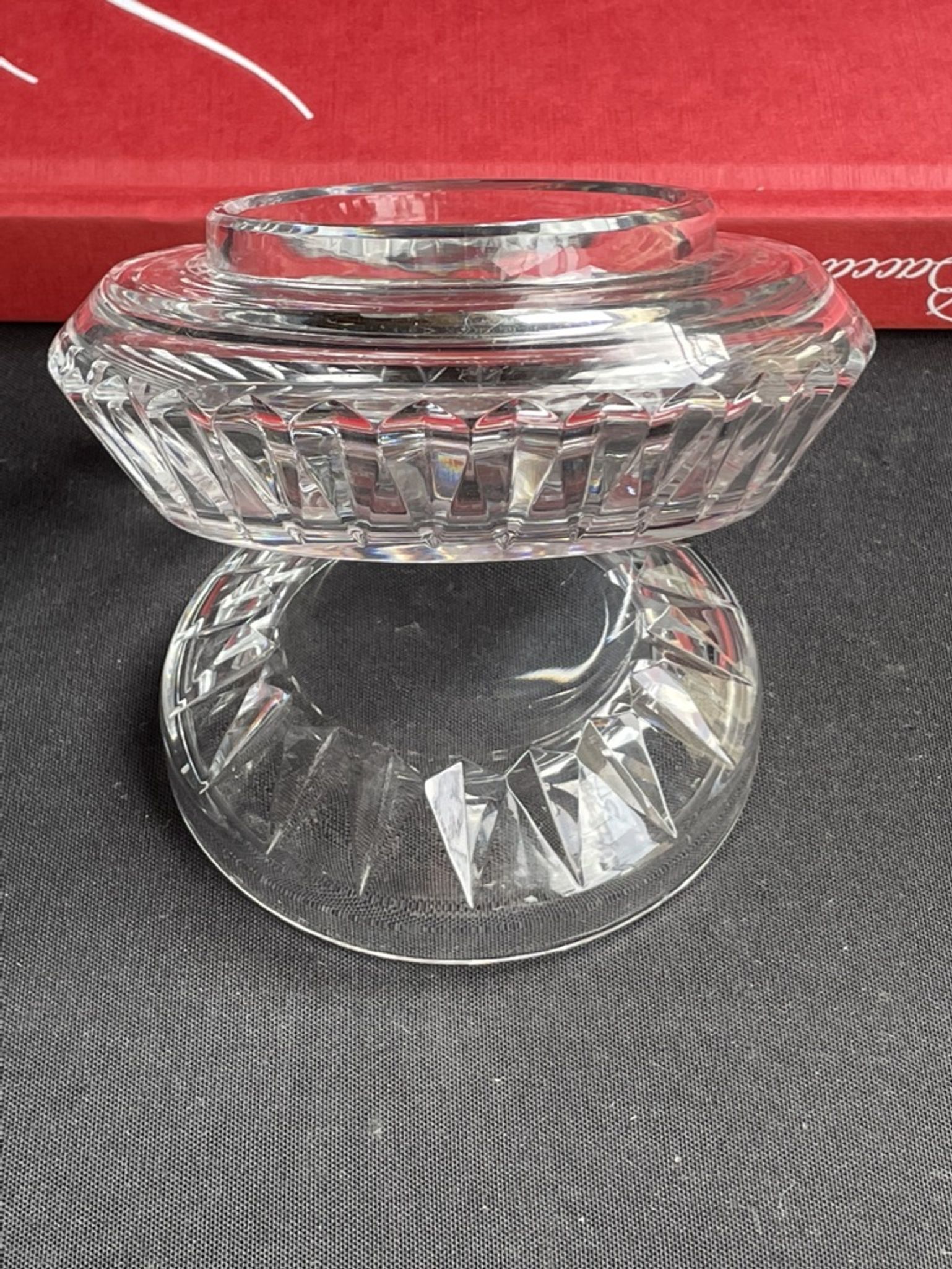 Bonbonnière ou boîte à coton Baccarat modèle Monique - Art déco