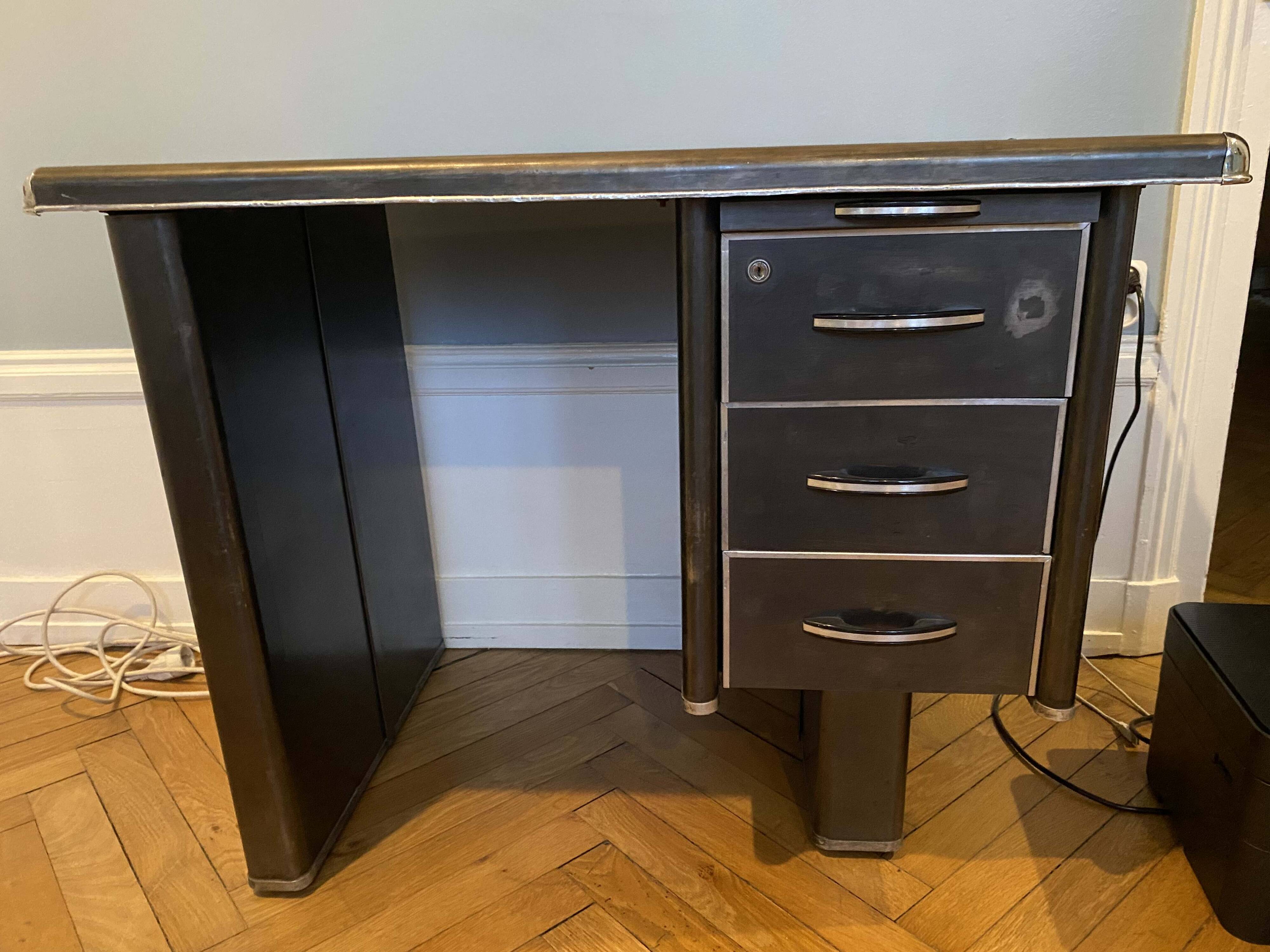 metal desk industrial style