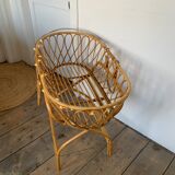 Vintage rattan couffin & its foot
