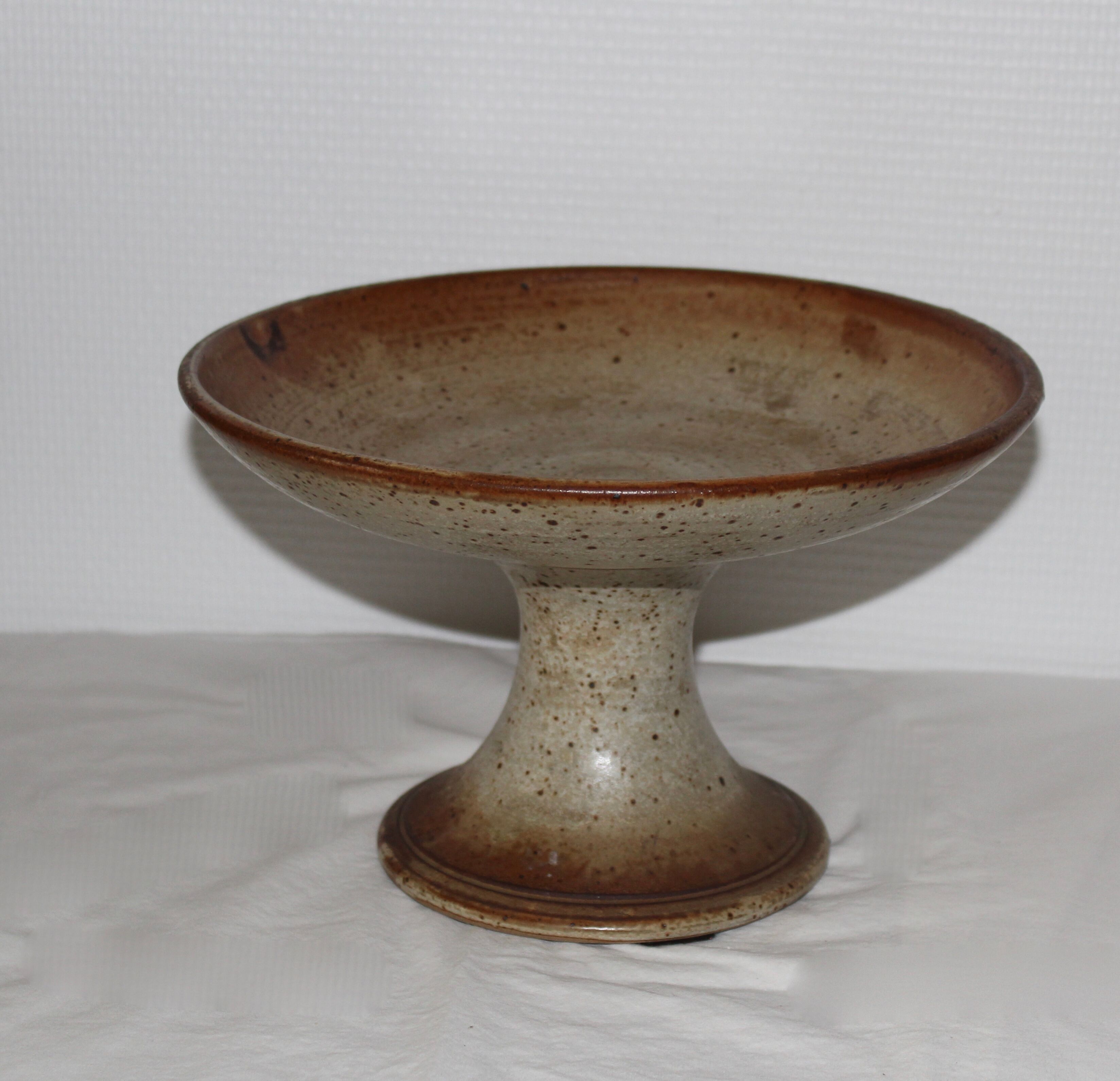 Stoneware serving dish