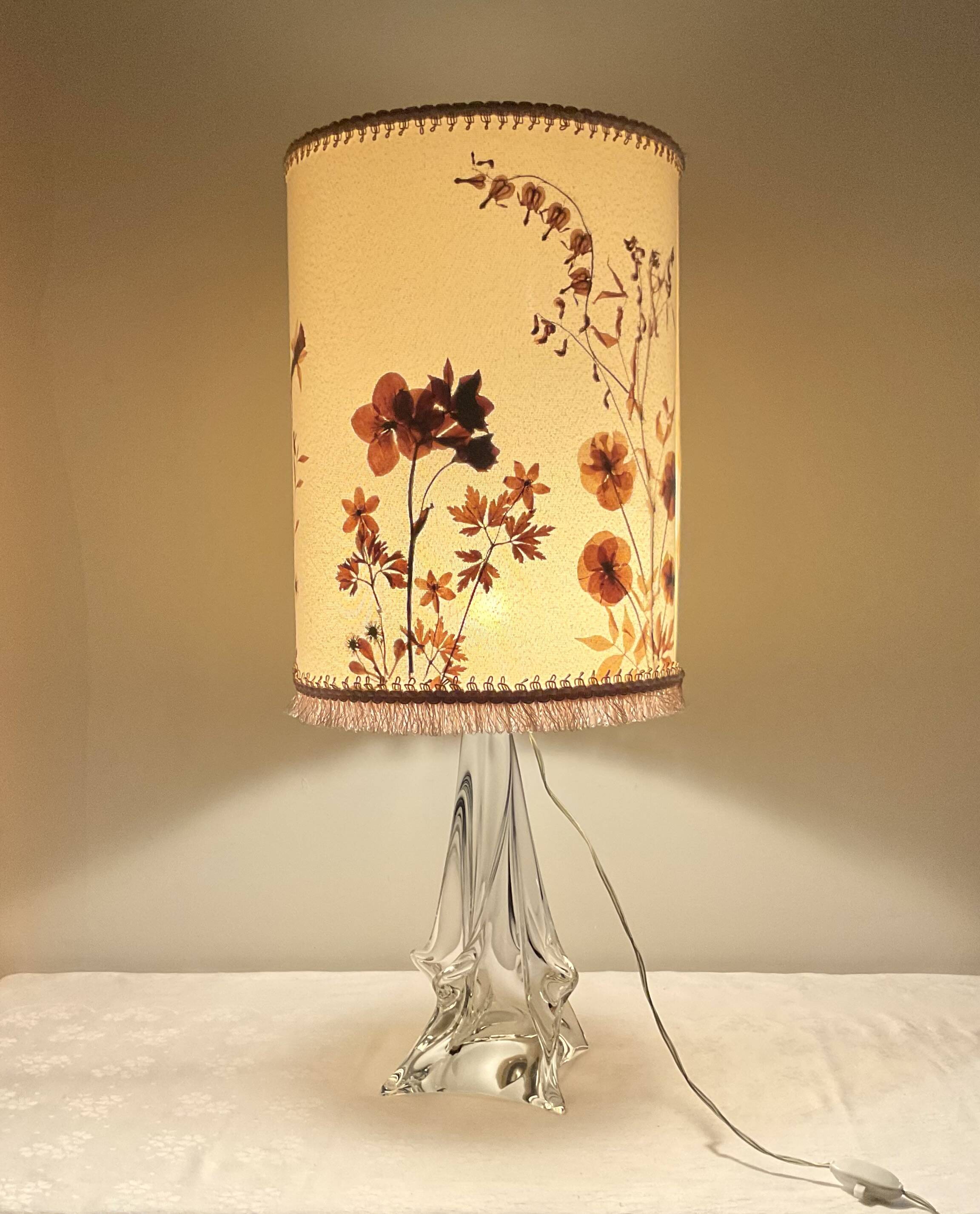 Solid glass lamp and dried flower lampshade from the 60s/70s