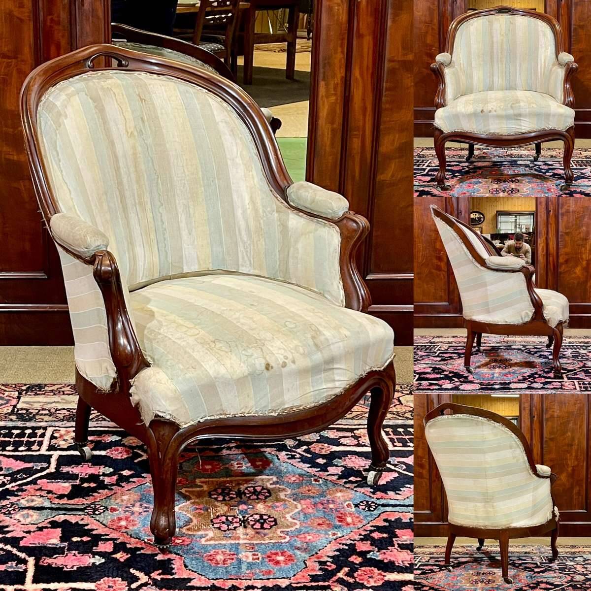 Napoleon III bergère in mahogany from the late 19th century to be reupholstered.