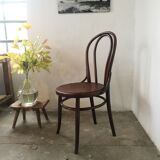 Taxhel bistro chair in curved wood