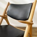 CH28 armchair, designed by Hans J. Wegner, manufactured by Carl Hansen & Son