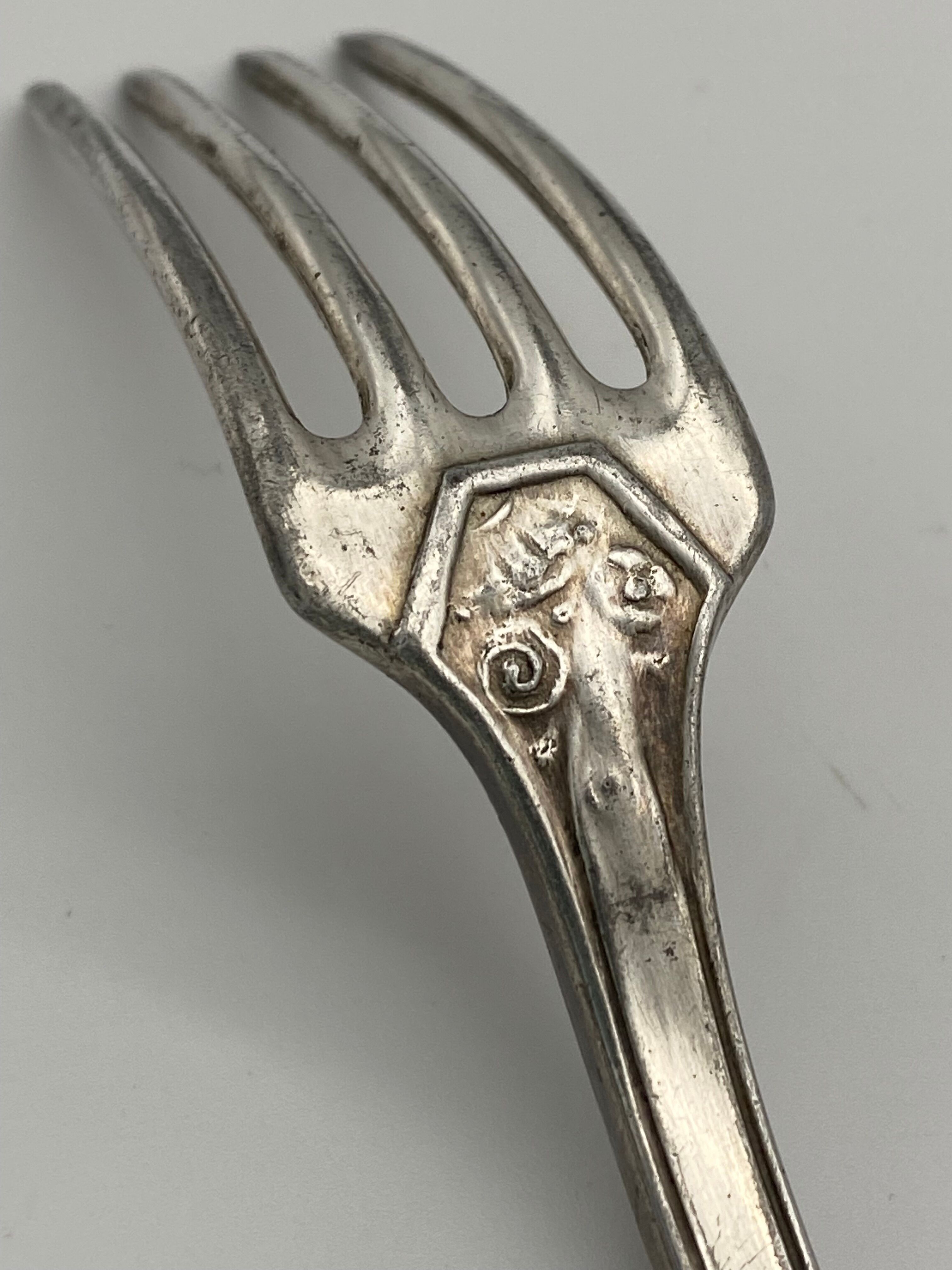Couverts Art Déco en metal argenté