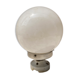 Globe en verre blanc