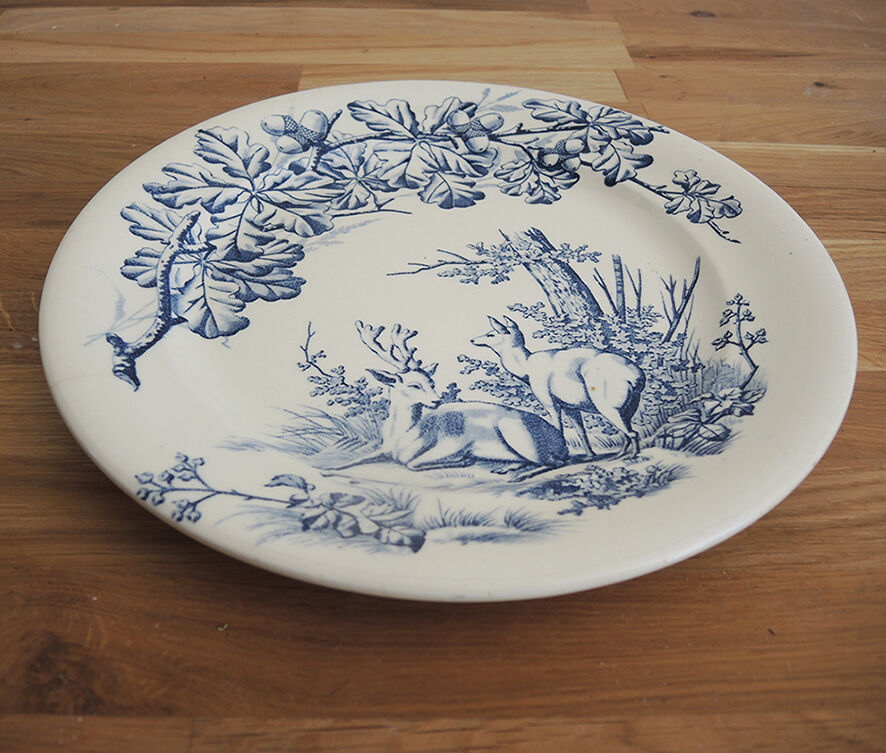 Old ironstone dish J S & Co – Hunting