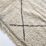 Moroccan Berber carpet with black diamonds 2,36x1.73m