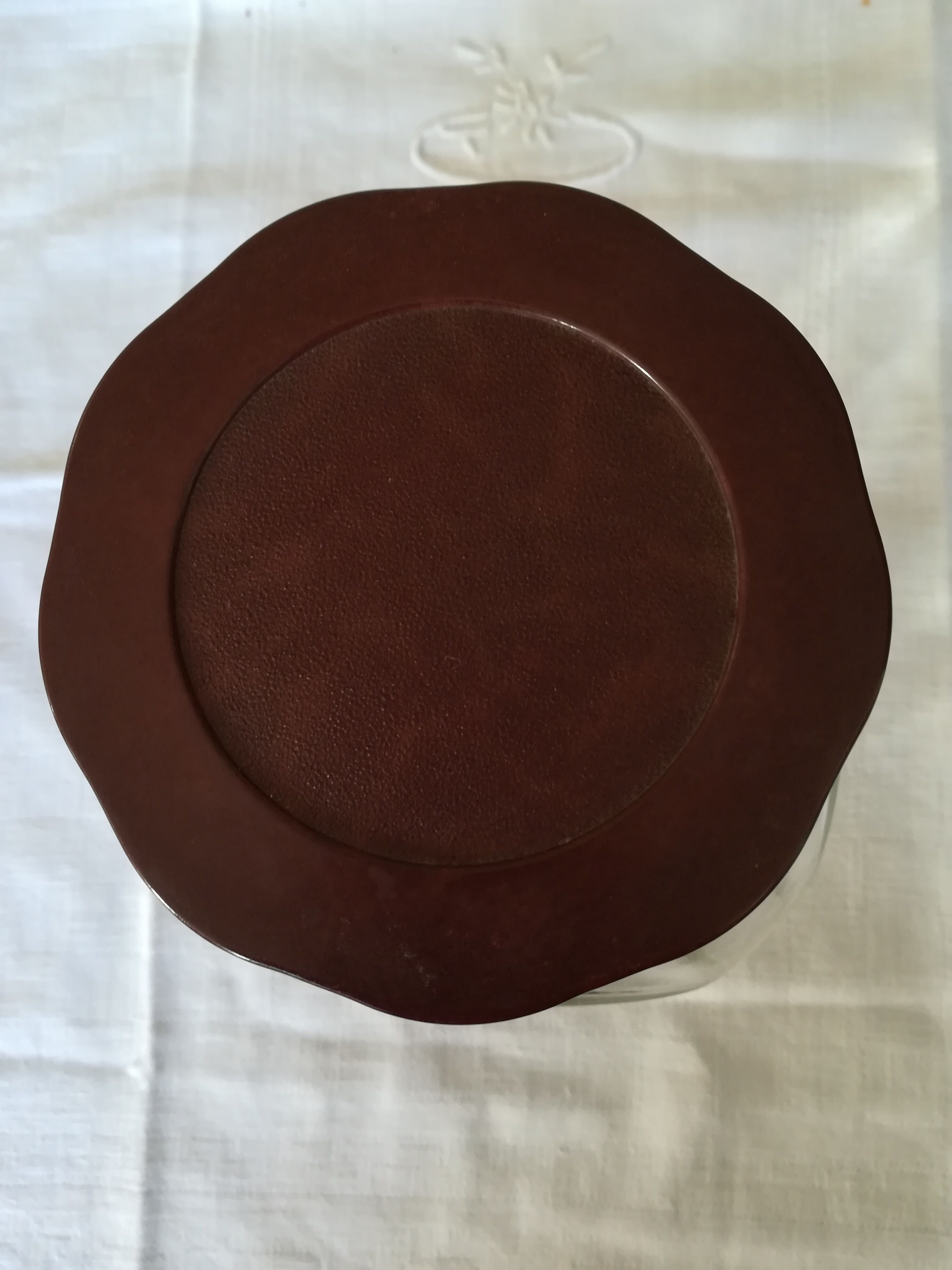 Grocery jar with Bakelite lid