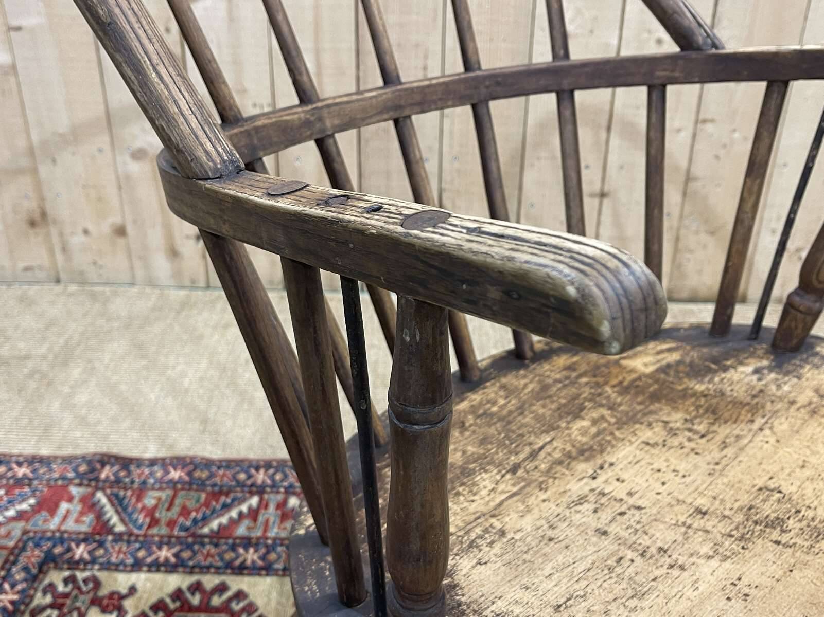 19th century English armchair in 19th century elm and beech