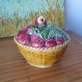 Sucrier fruits strawberry, signed sarreguemines france