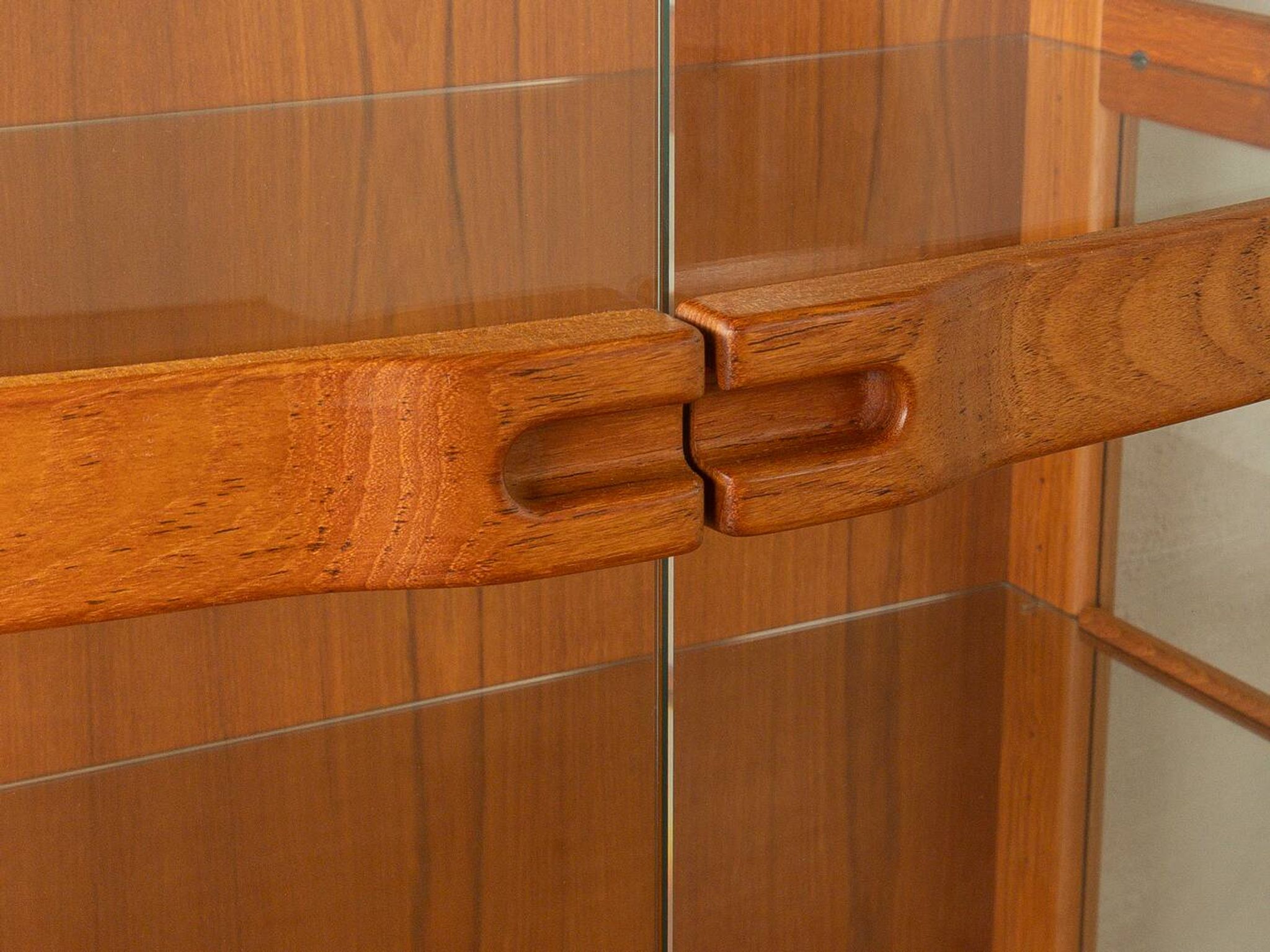 1980s display cabinet