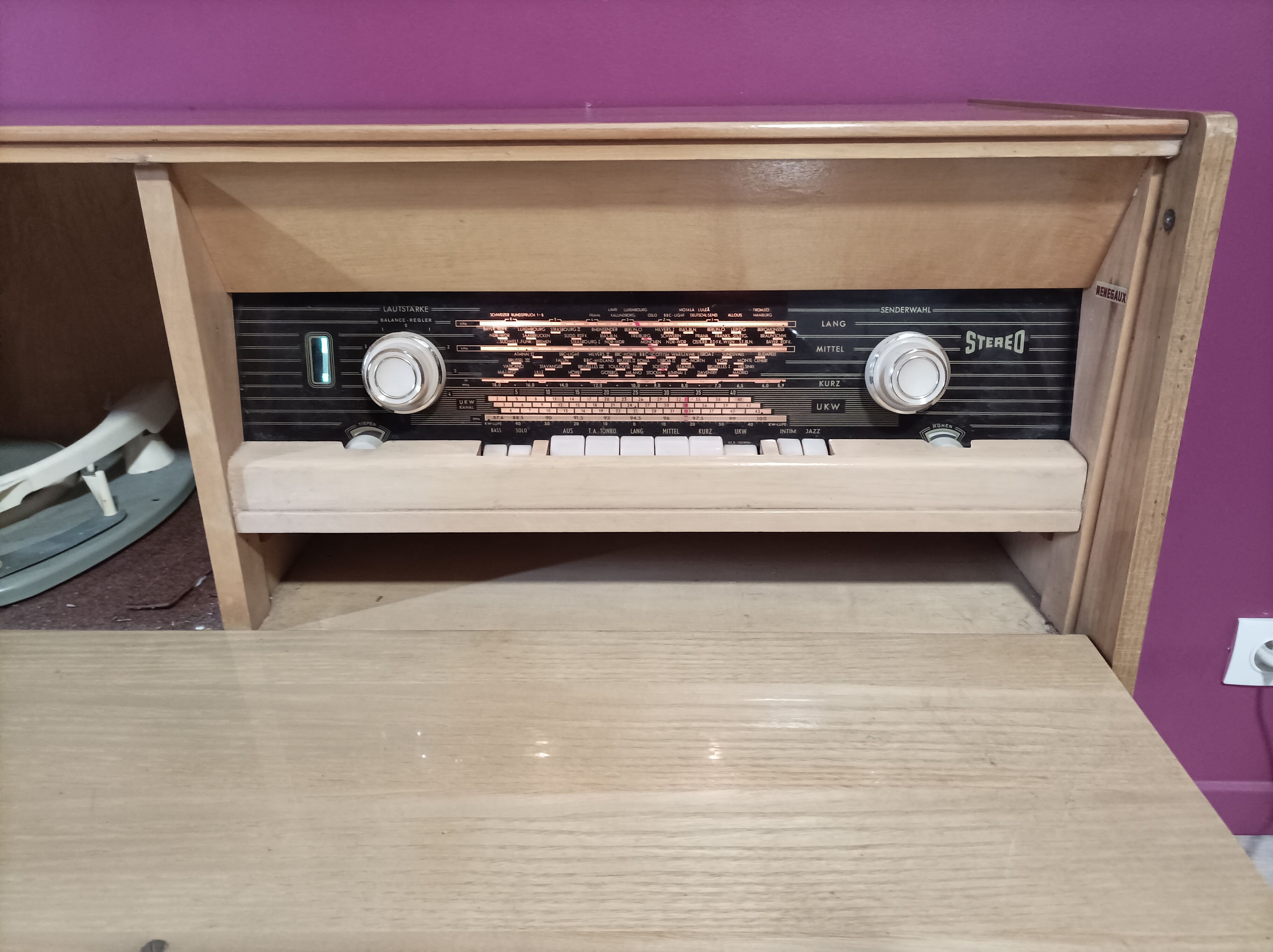 Radio/disc cabinet Telefunken Wien 2183
