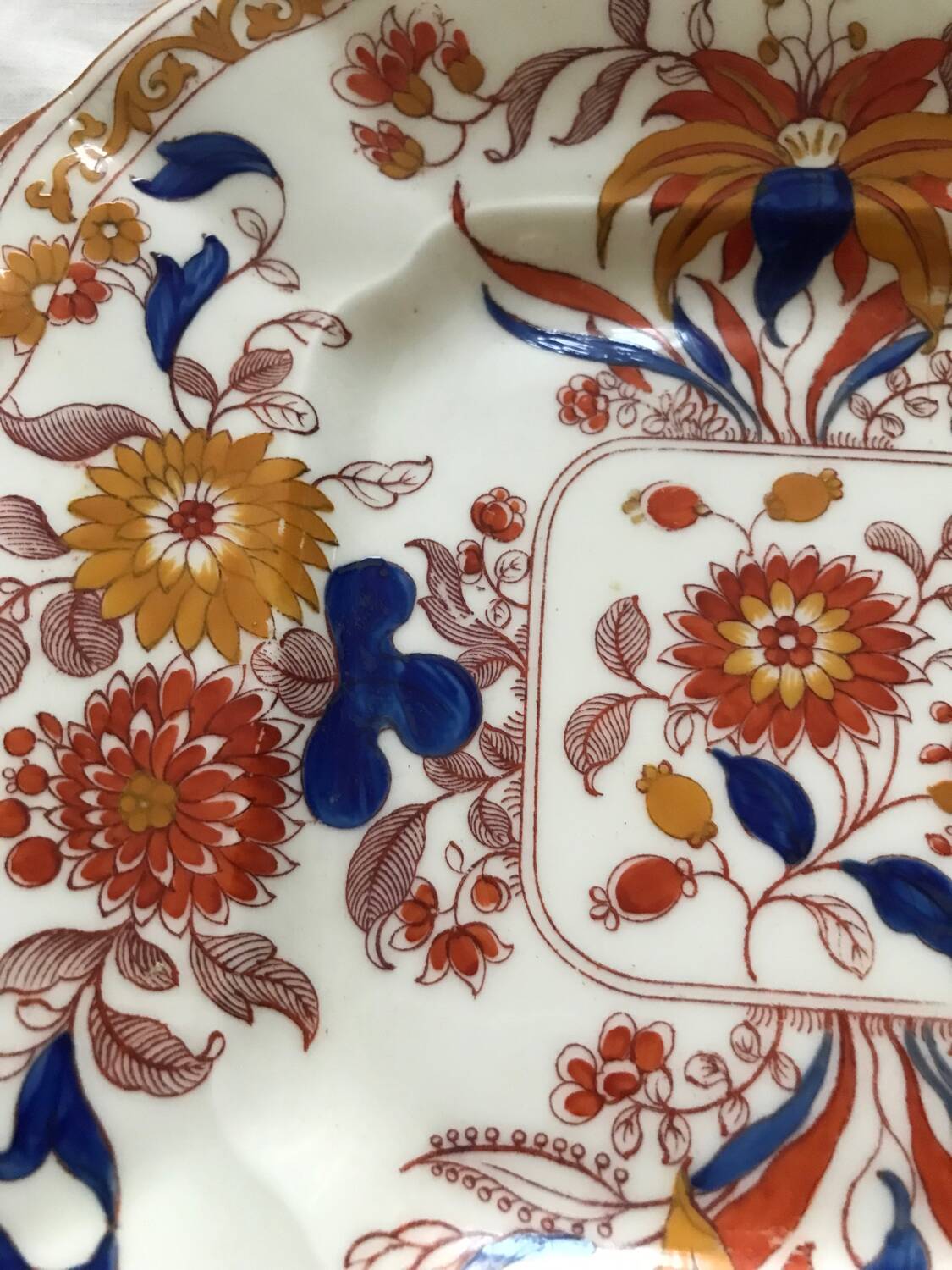 Plat en porcelaine anglaise Minton