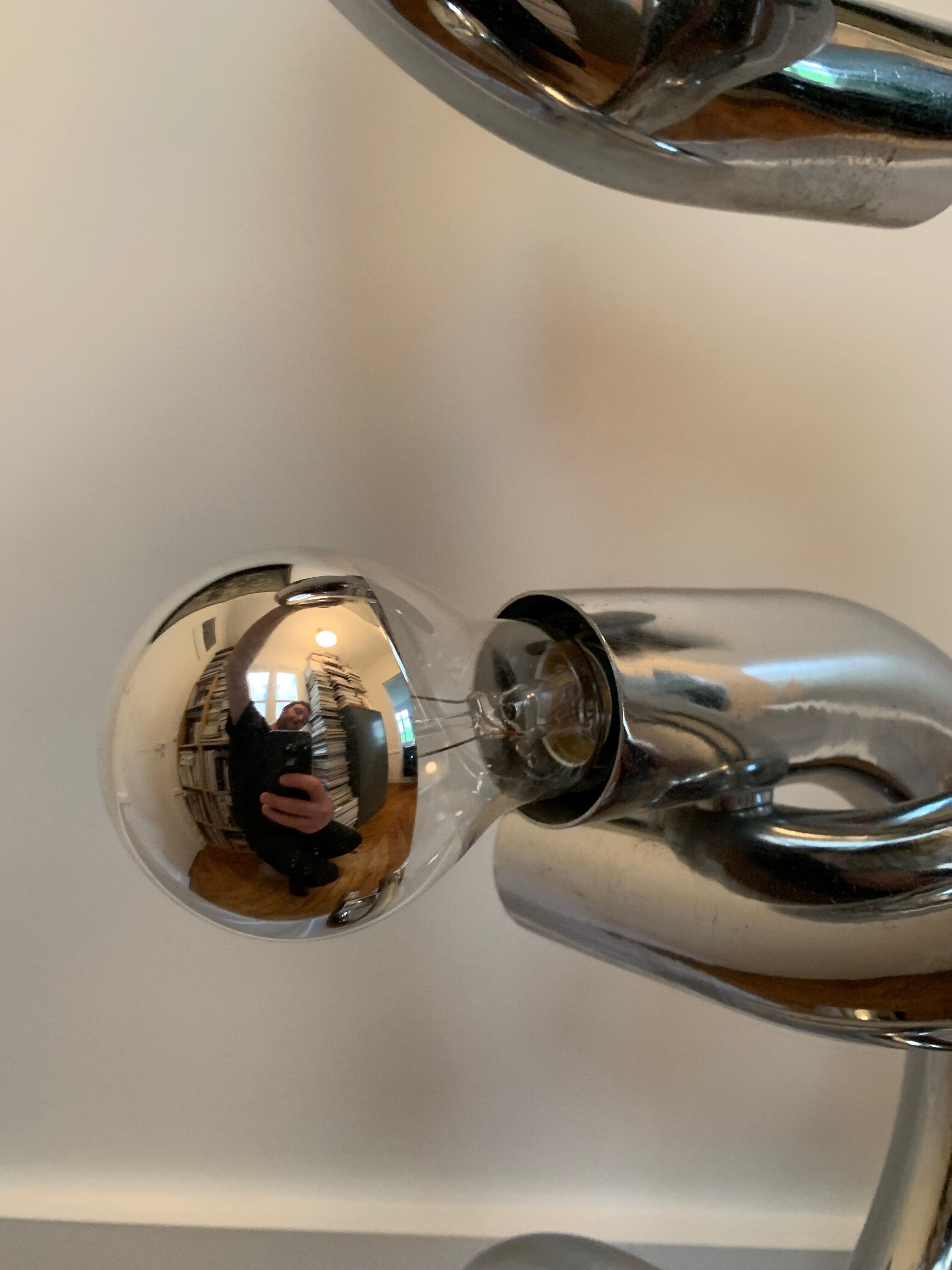 Stilux chandelier in chrome metal chain shape