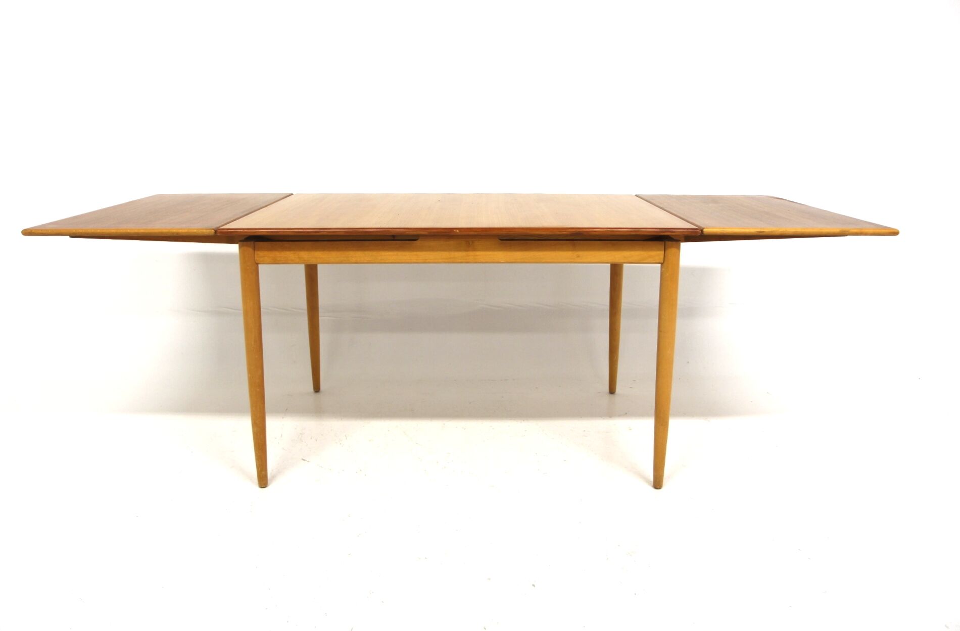 Table de salle à manger "portefeuille" en teck, Suède, 1960