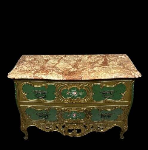 Commode sauteuse Vénitienne galbée style louis XV en bois doré et bois laqu