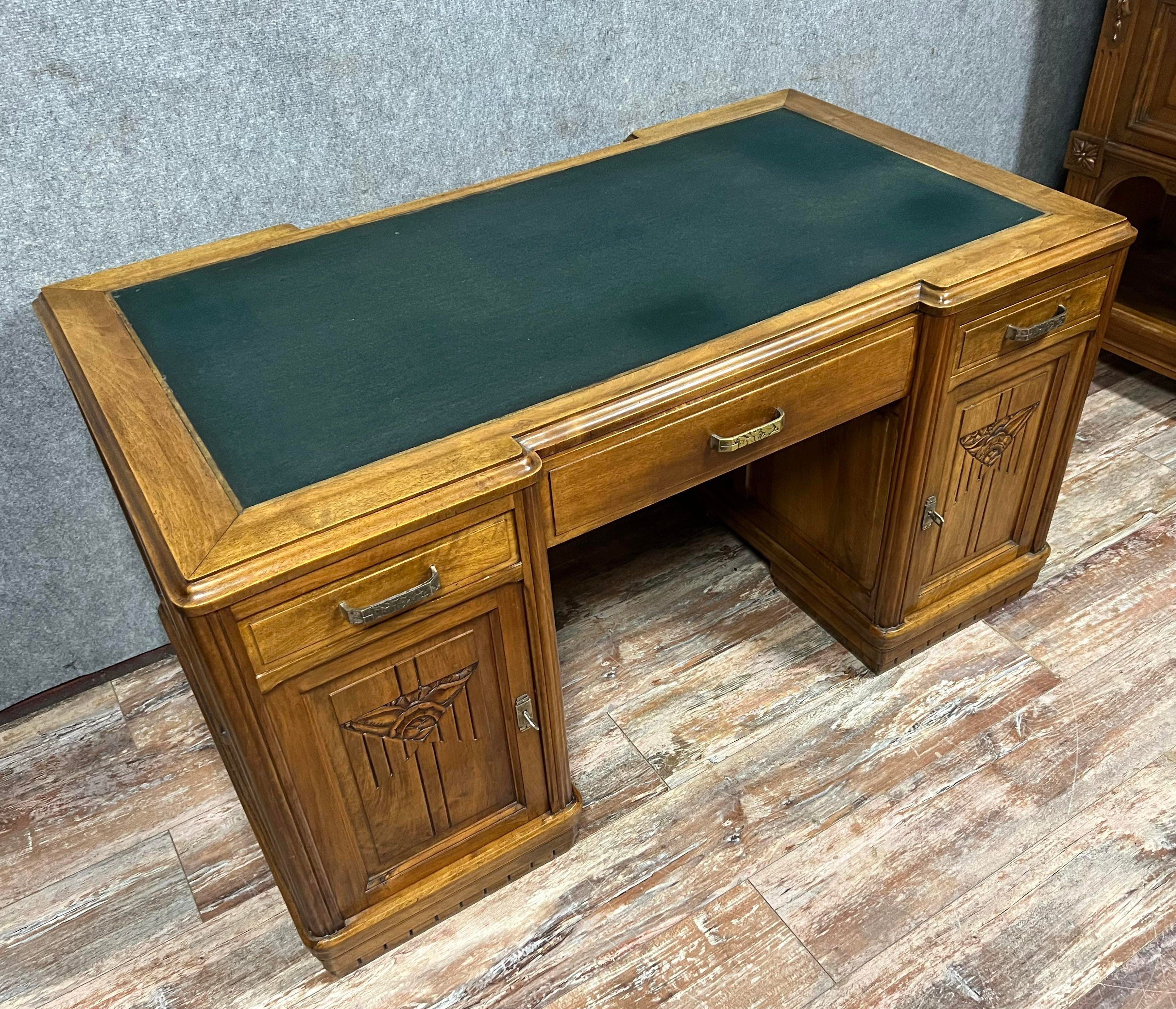 Double desk face art deco era in solid walnut around 1920