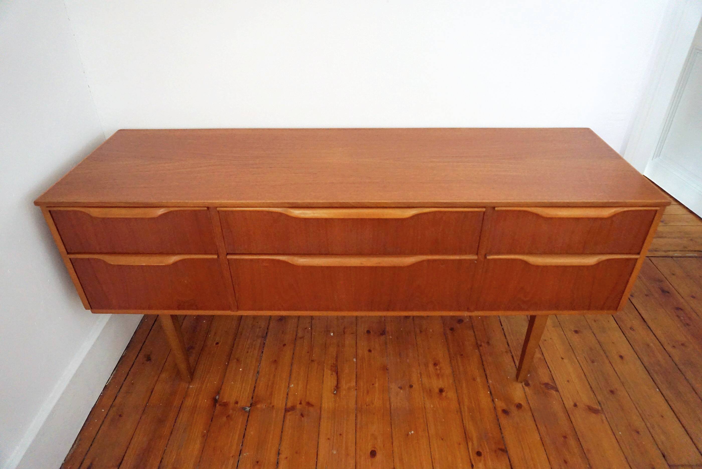 Scandinavian row House austinsuite teak