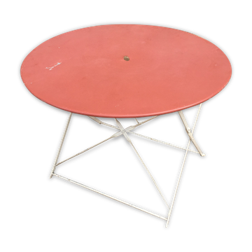 Table ronde en fer