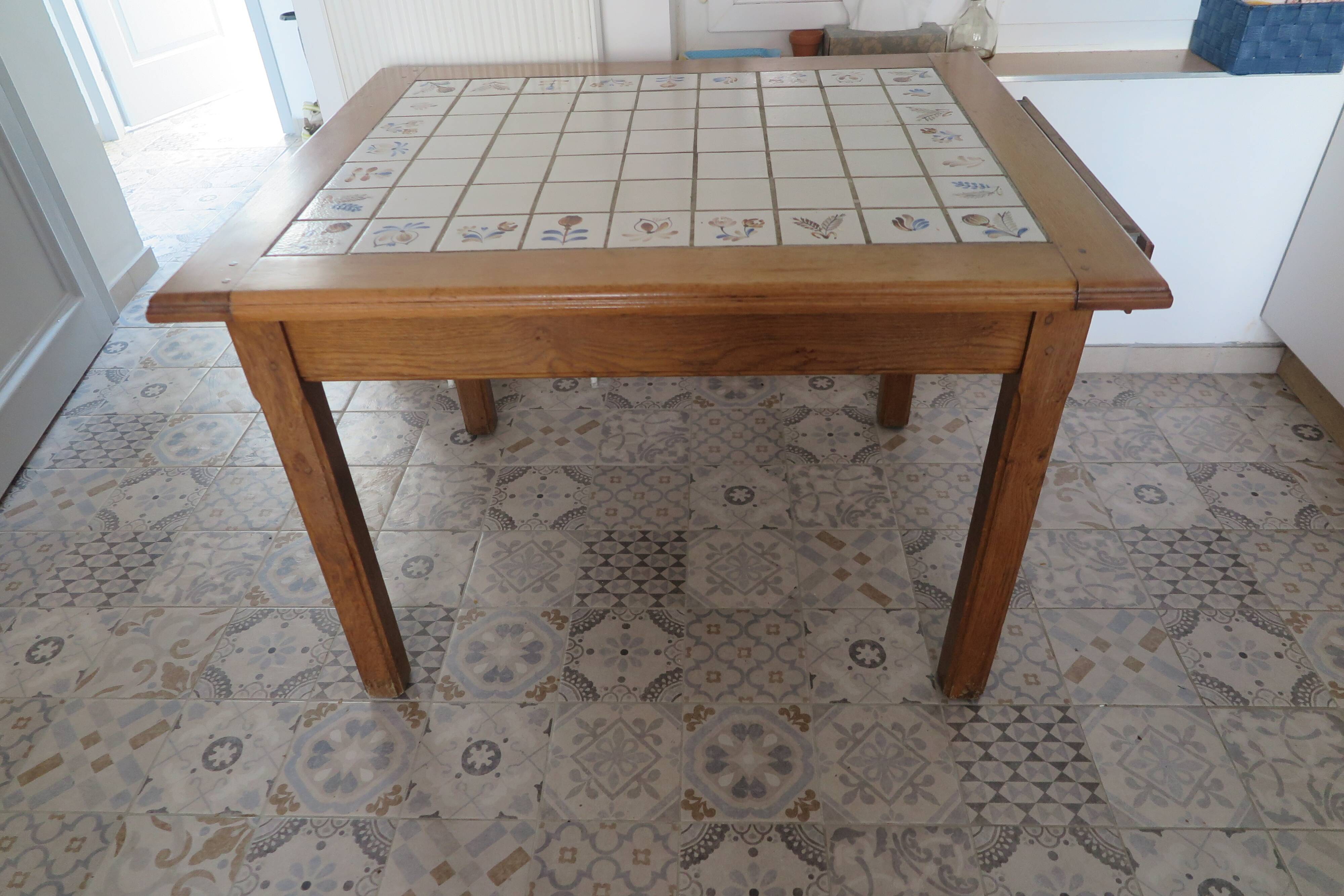 Handcrafted solid oak table