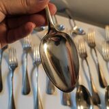 Ménagère en métal argenté