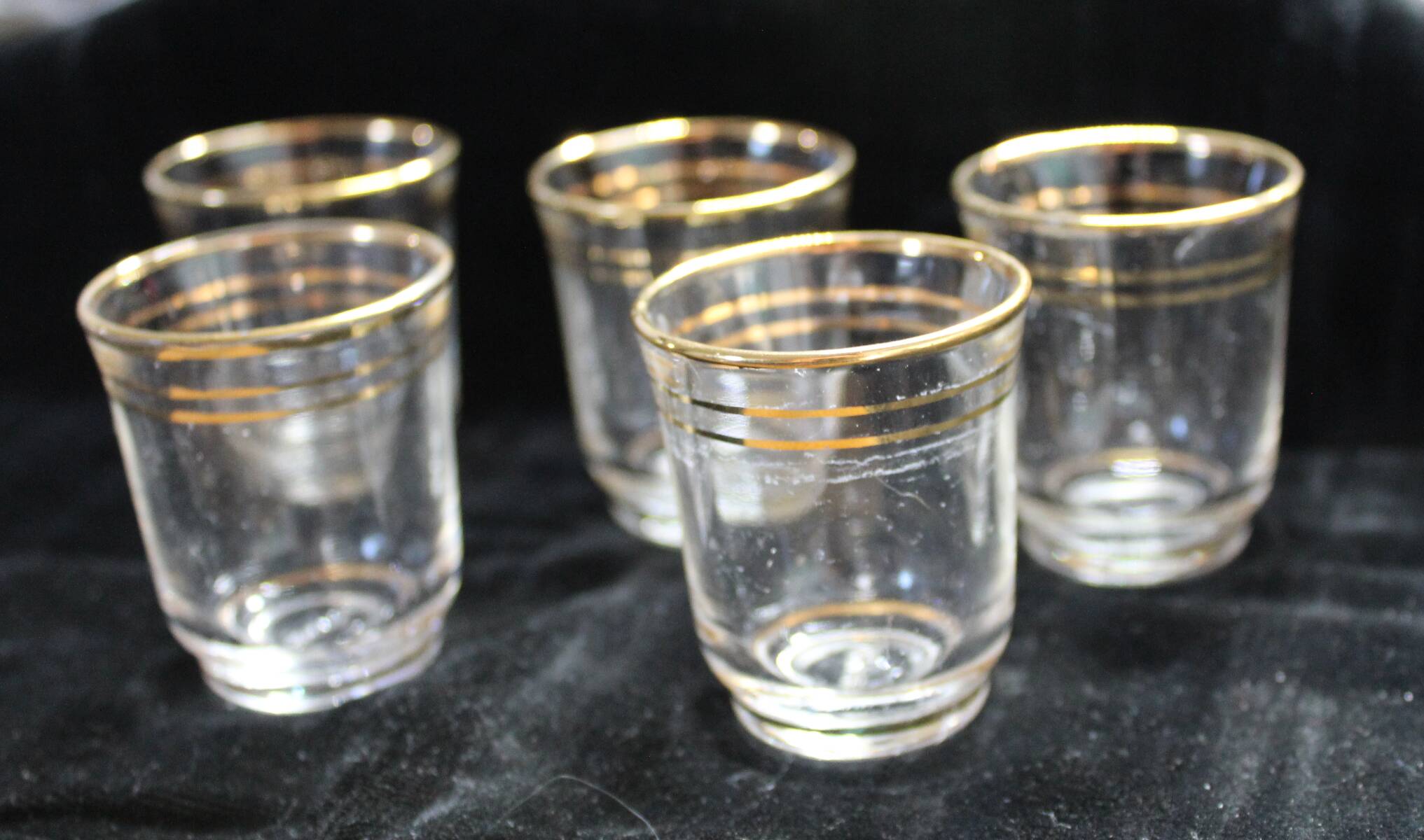 Set of 5 liqueur glasses with golden threads - Art Deco 1940 certified