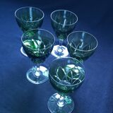 VSL ,5 verres en cristal teintés et taillés.