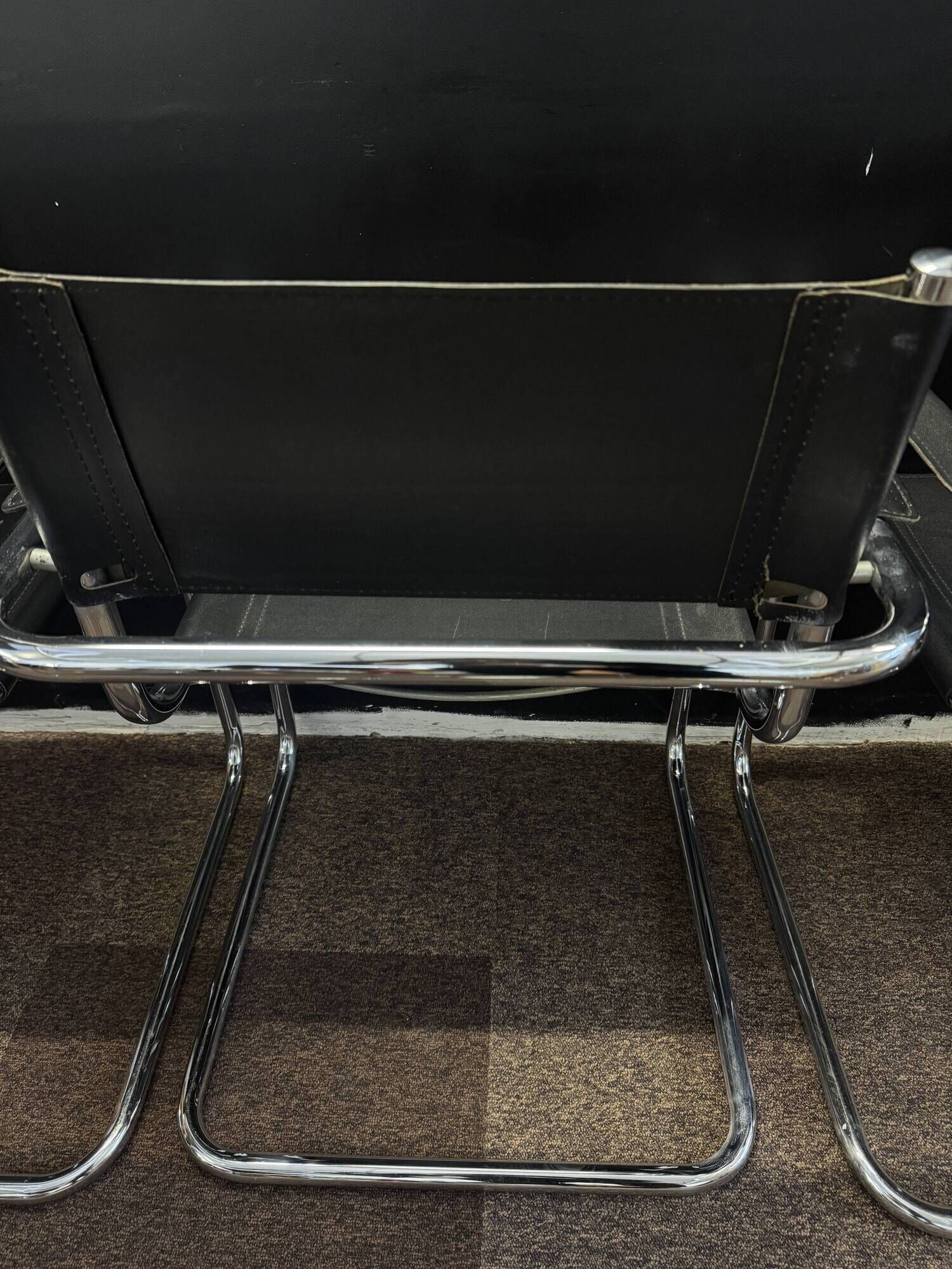 Armchair in the style of Marcel Breuer – sled base