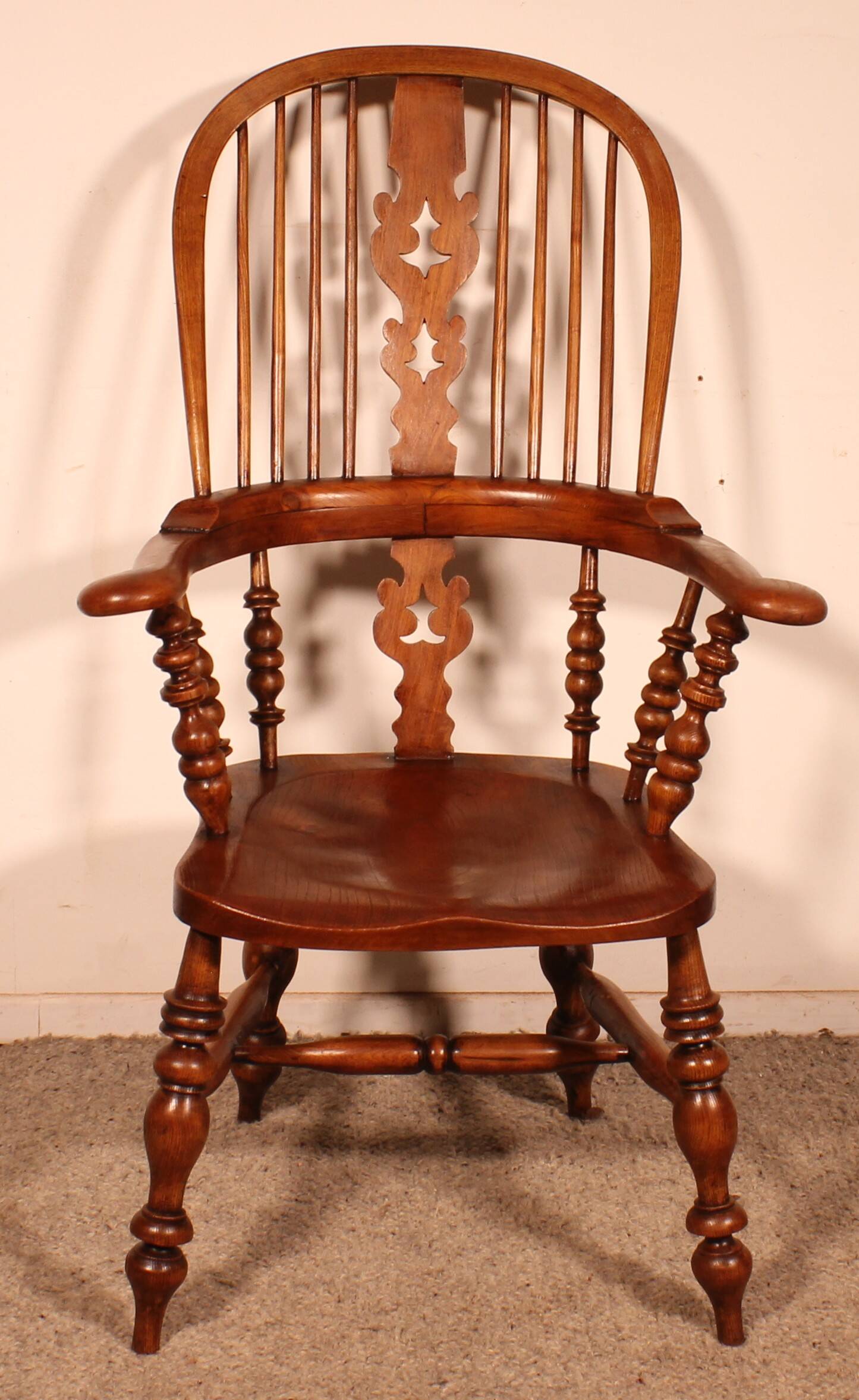 19th century Windsor oak armchair