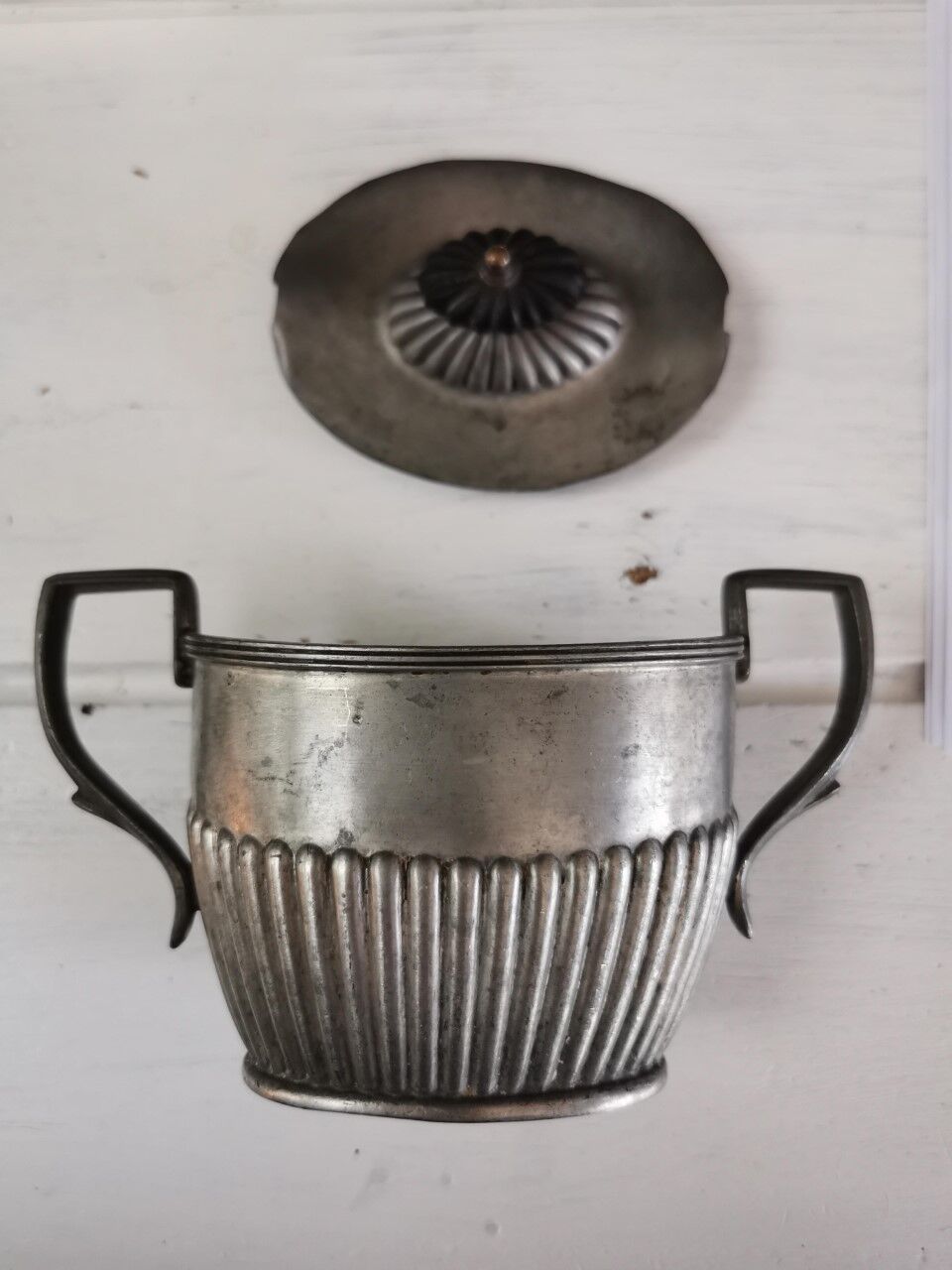 Sucrier vintage étain