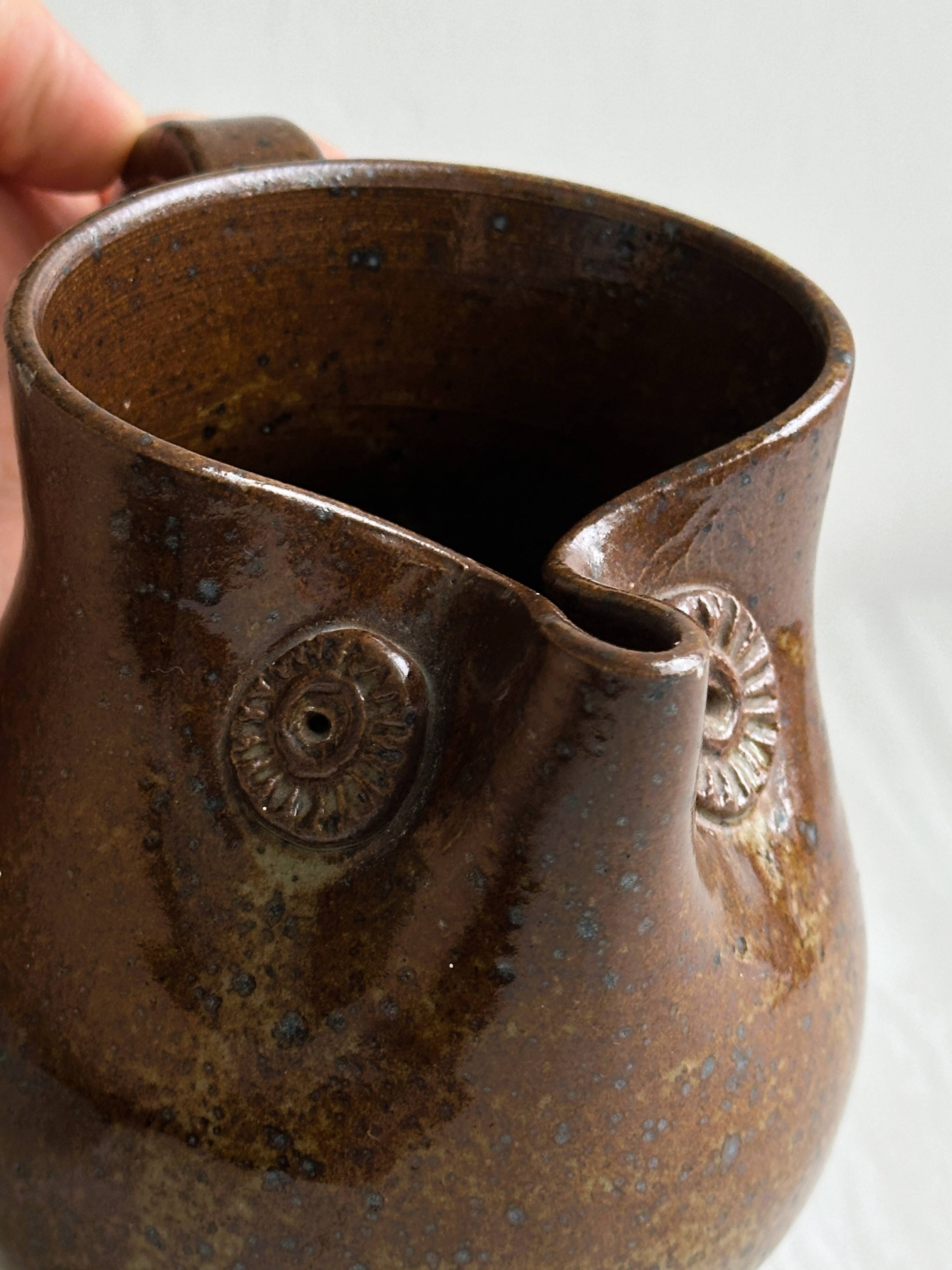 Pichet hibou en céramique artisanale